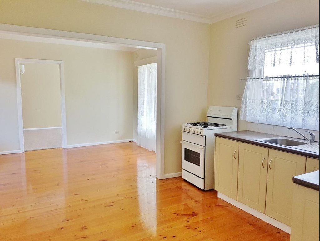 15 Quamby Avenue, Colac, VIC 3250