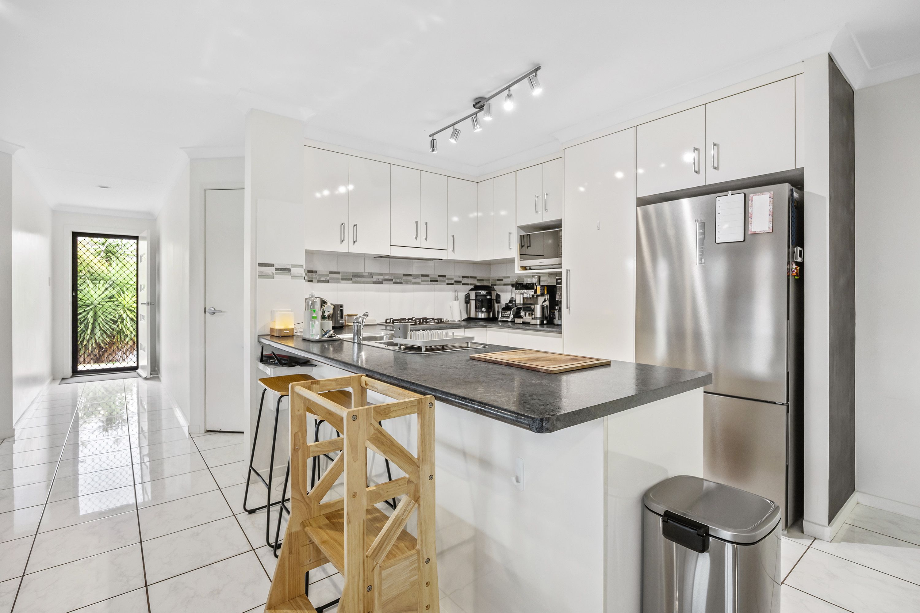 3 North Ridge Drive — photo 4 of 24