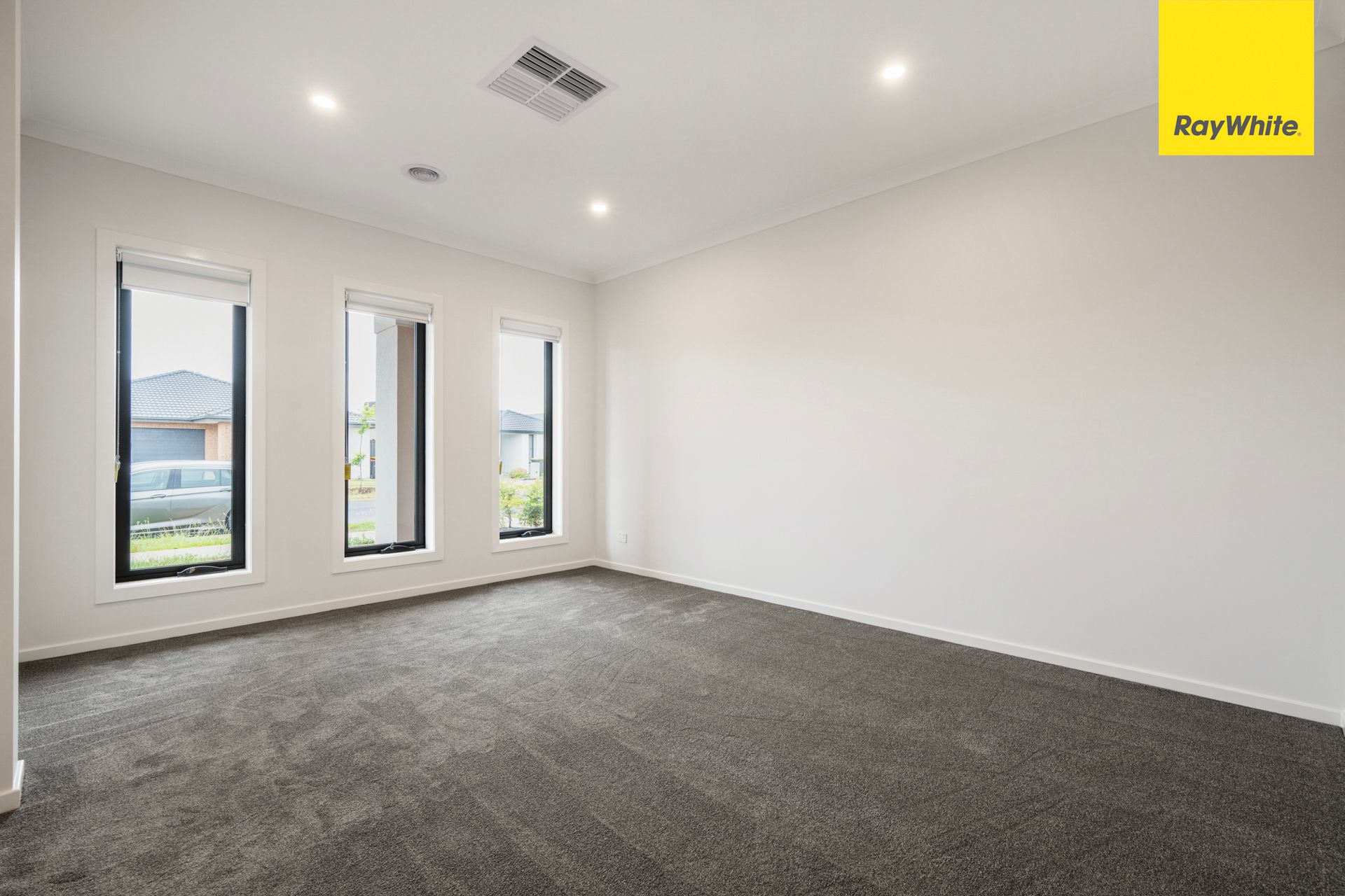 16 Leeton Street, Strathtulloh, VIC 3338