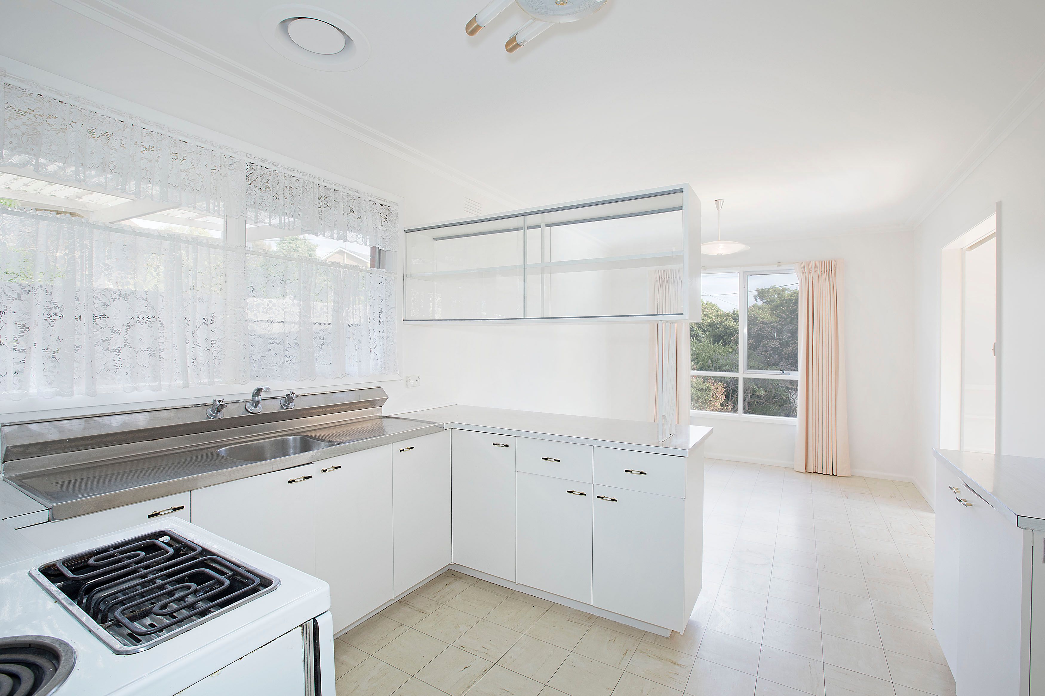 5 Hutcheson Avenue, Highton, VIC 3216