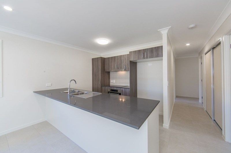 74 Tarong Avenue, North Lakes, QLD 4509