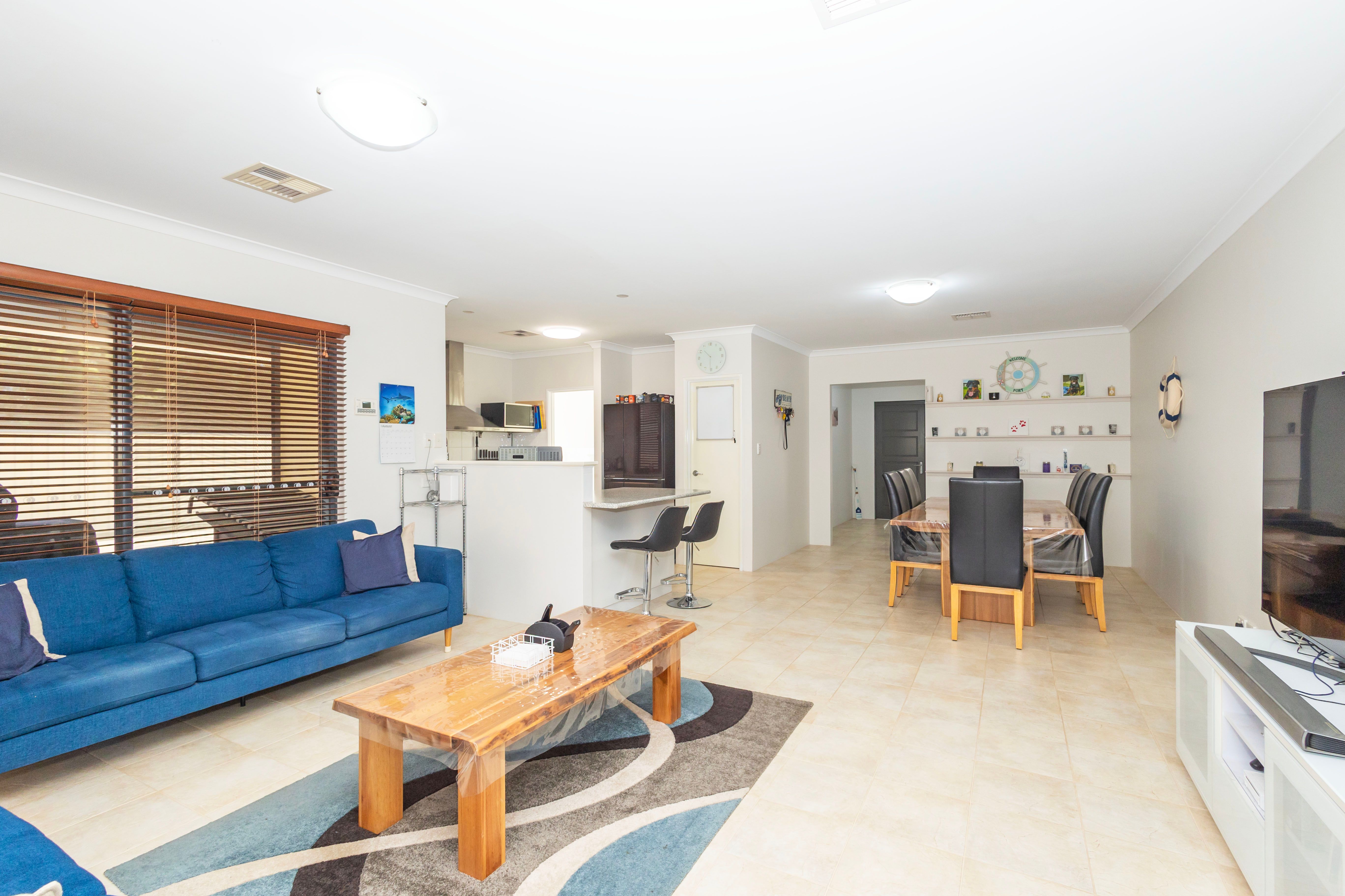 5 Crusoe Crescent — photo 3 of 30