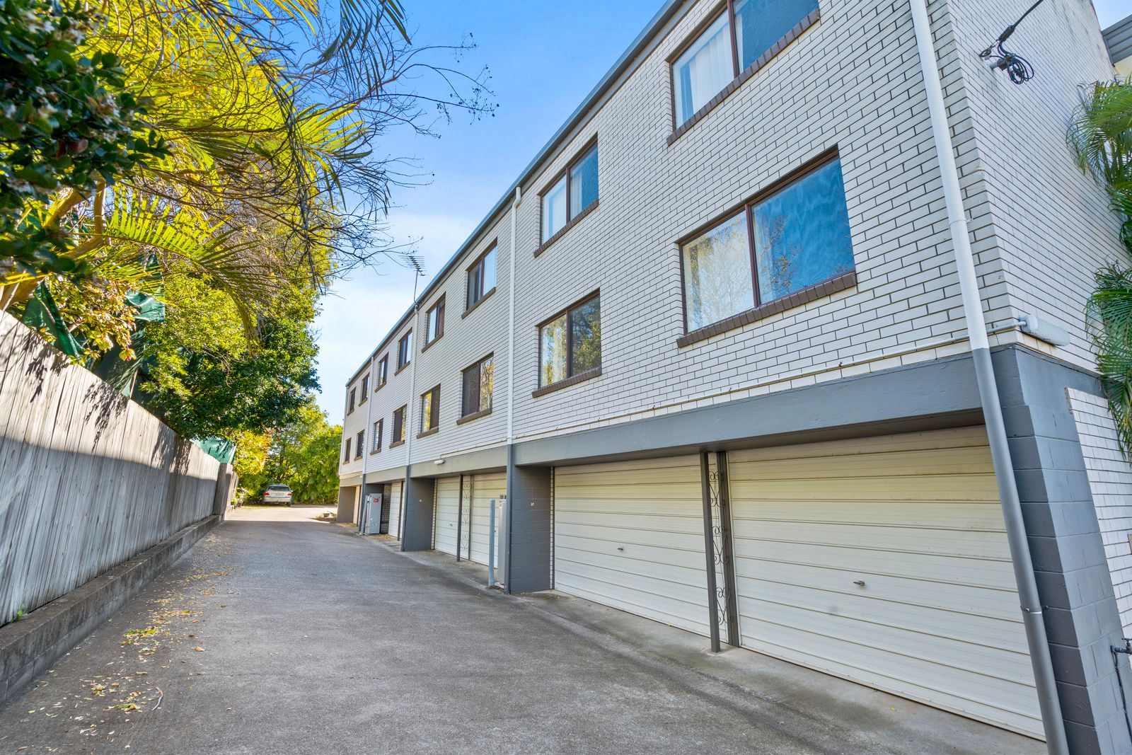 8/37 Park Road — photo from Ray White Annerley