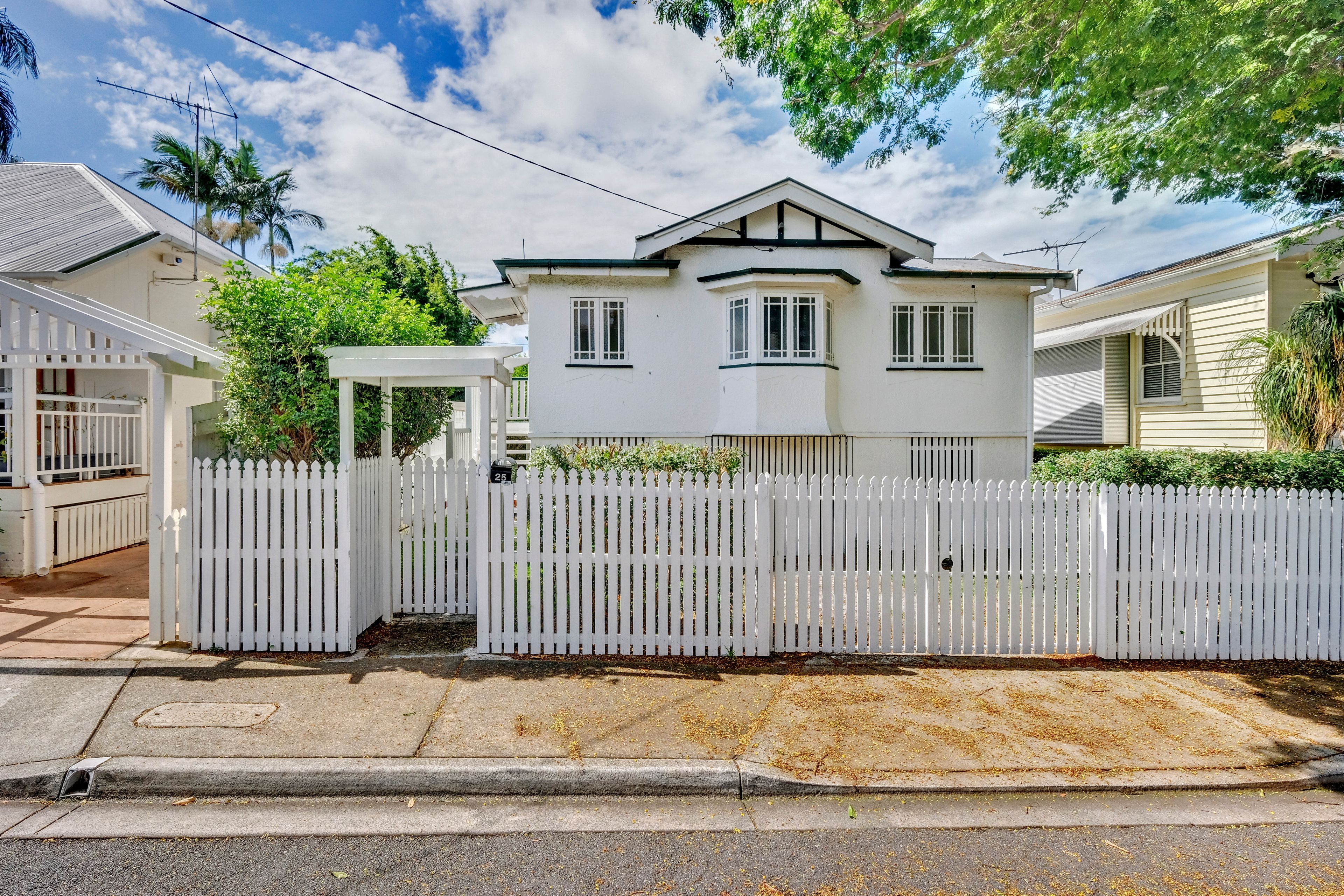 25 Burrell Street, Clayfield QLD 4011