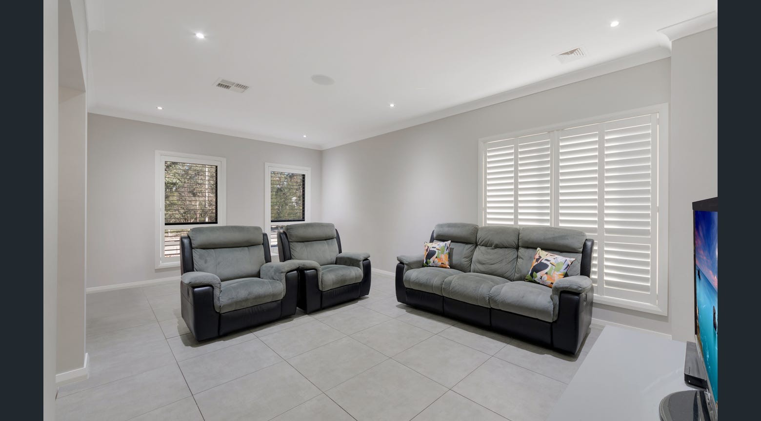 250 South Circuit, Oran Park, NSW 2570