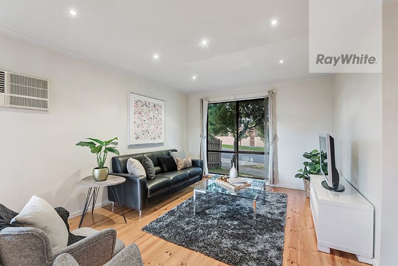 7 Bachli Close, Mill Park, VIC 3082