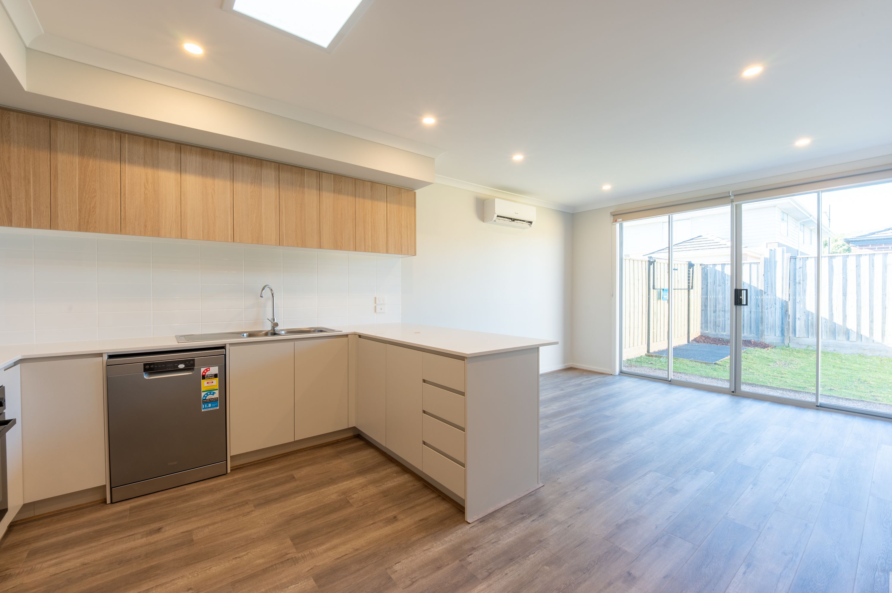 10 Quarter Way, Donnybrook, VIC 3064