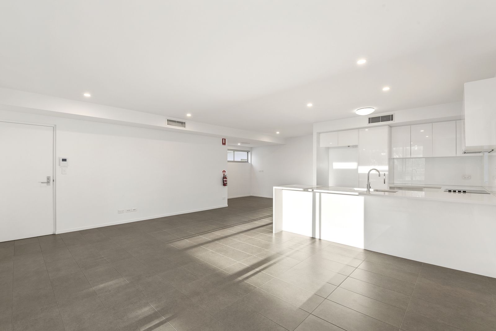 1/52 Oxley Avenue, Woody Point, QLD 4019