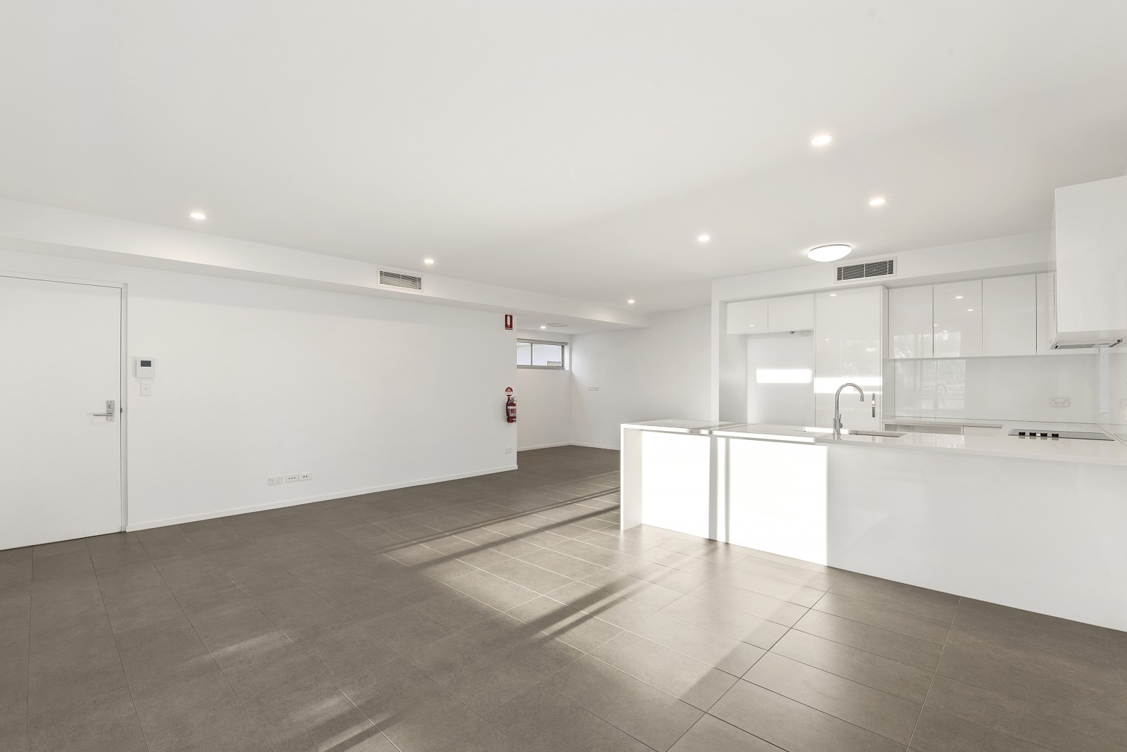 1/52 Oxley Avenue, Woody Point, QLD 4019