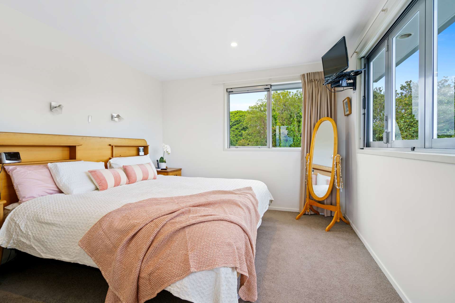 19 F Lowry Road photo 12