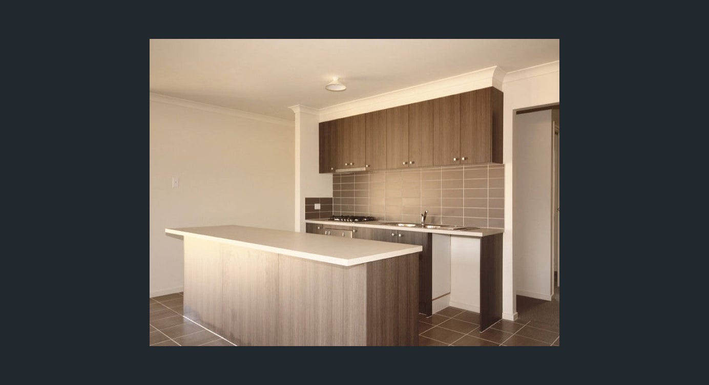 15 Pinrush Road, Brookfield, VIC 3338