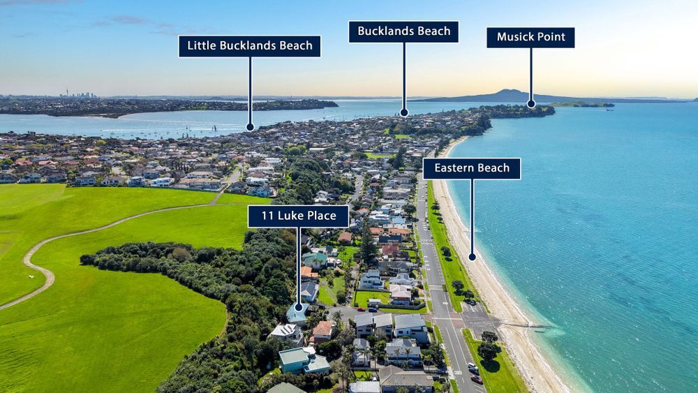 11 Luke Place, Eastern Beach, Manukau City