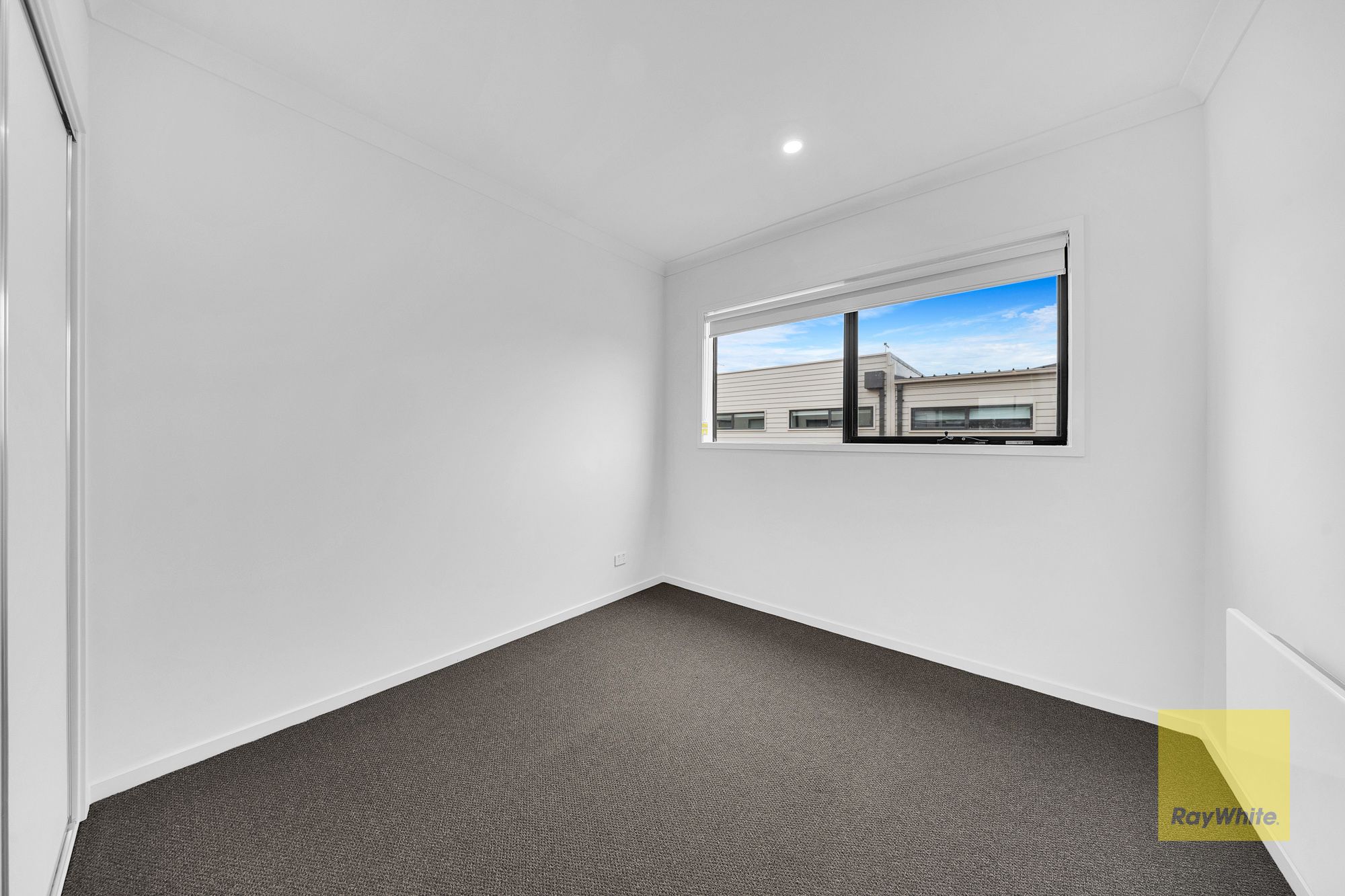 45 Messara Walk — photo 13 of 23