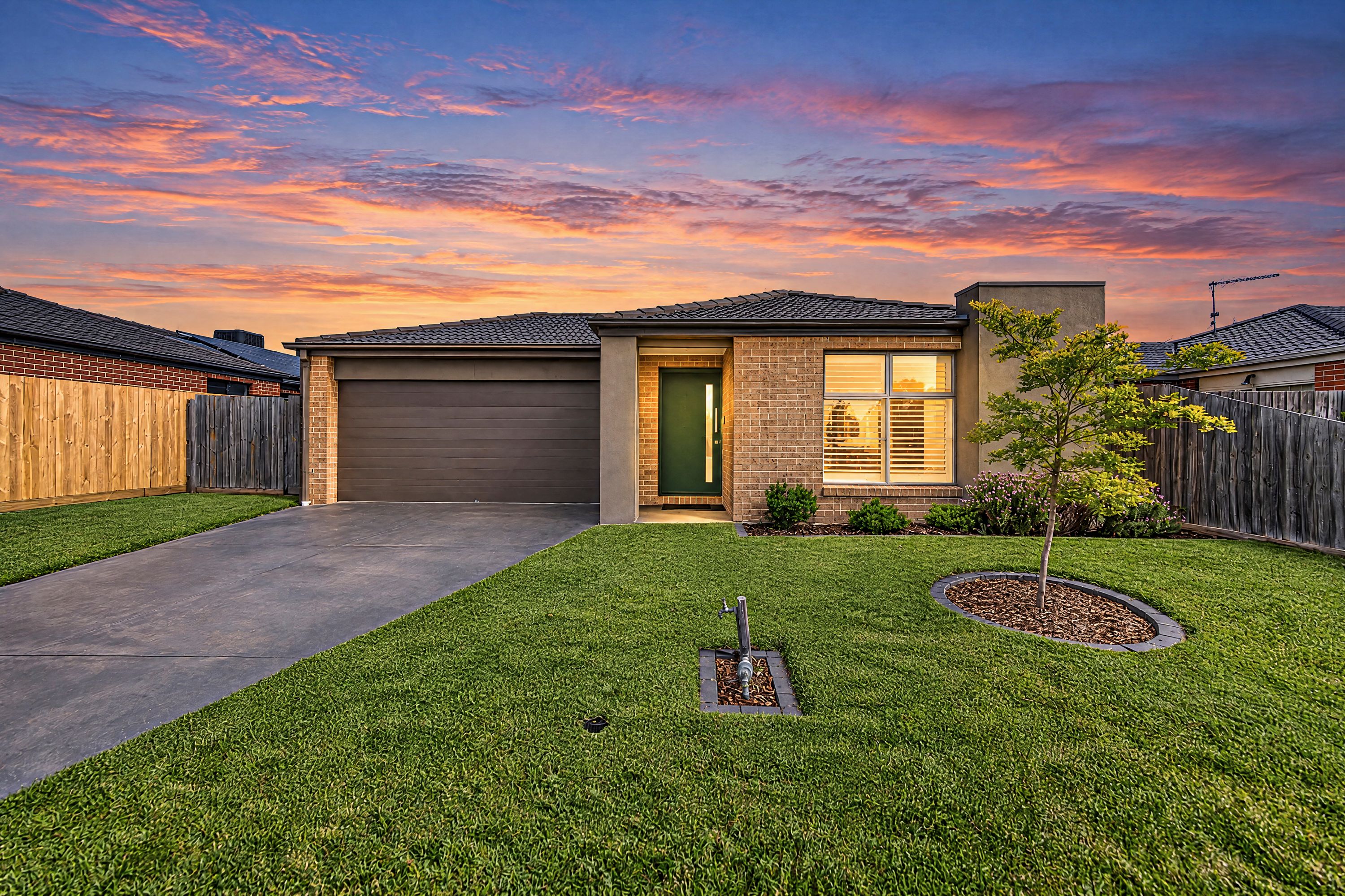 16 Shakespeare Court — photo from Ray White Drouin