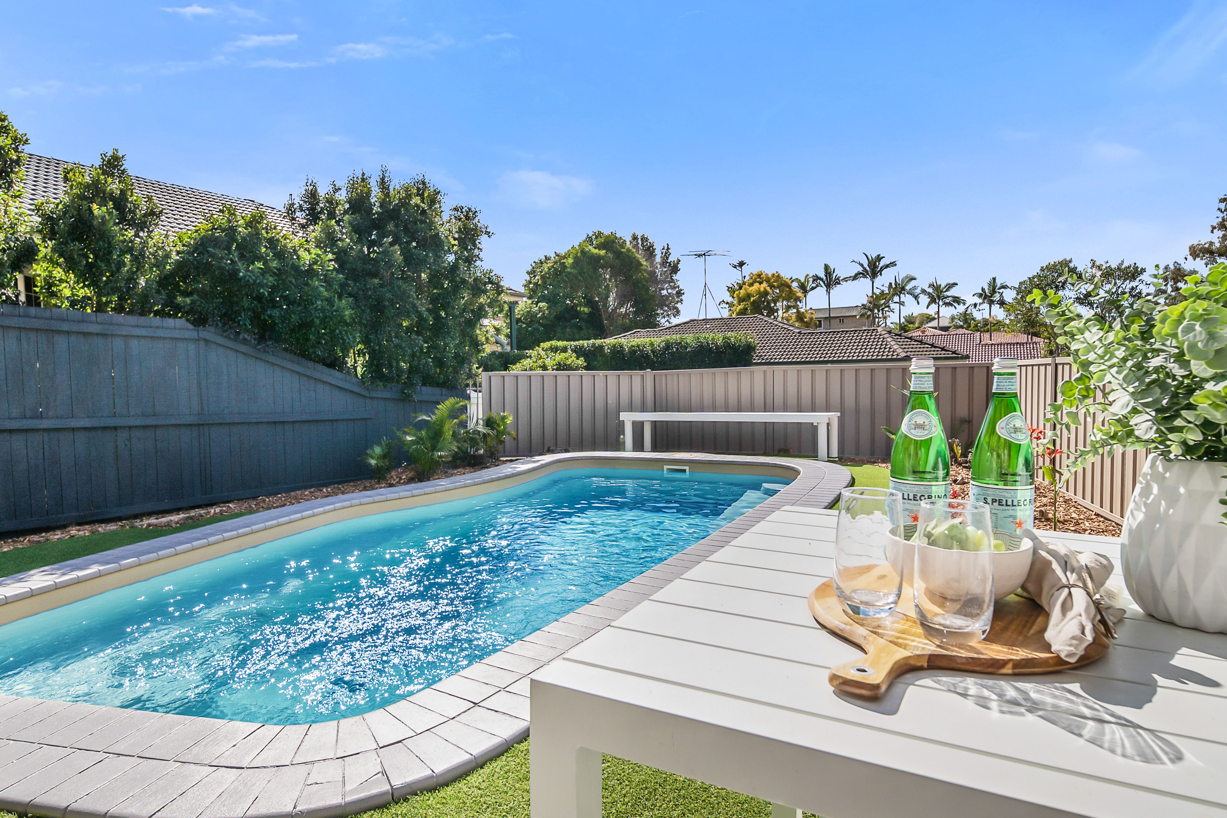 3 Kingfisher Close, Loganlea, QLD 4131