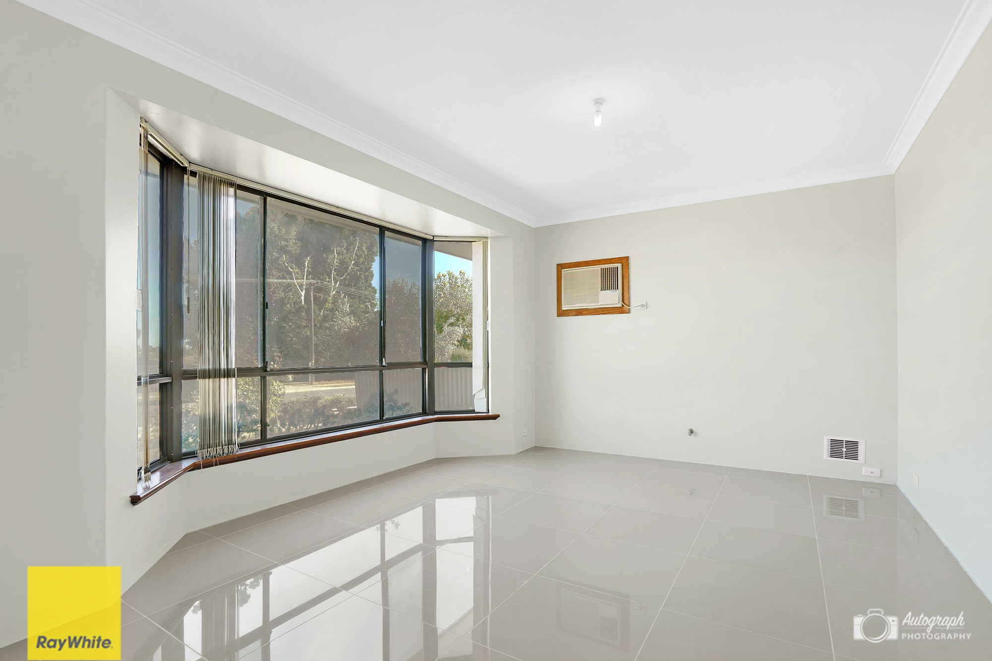 30 Nelligan Avenue, Girrawheen, WA 6064
