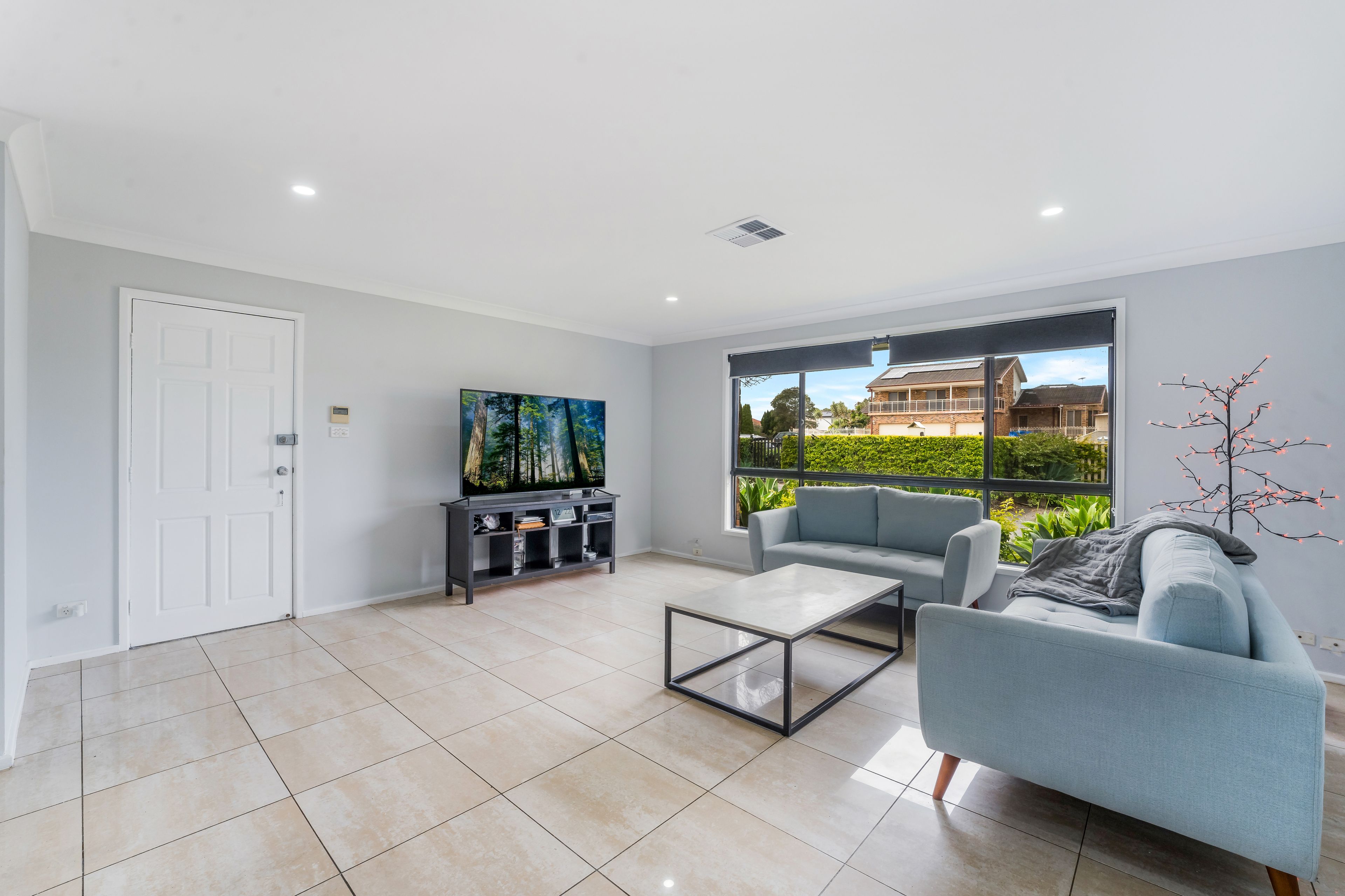 70 Kingfisher Avenue, Bossley Park, NSW 2176