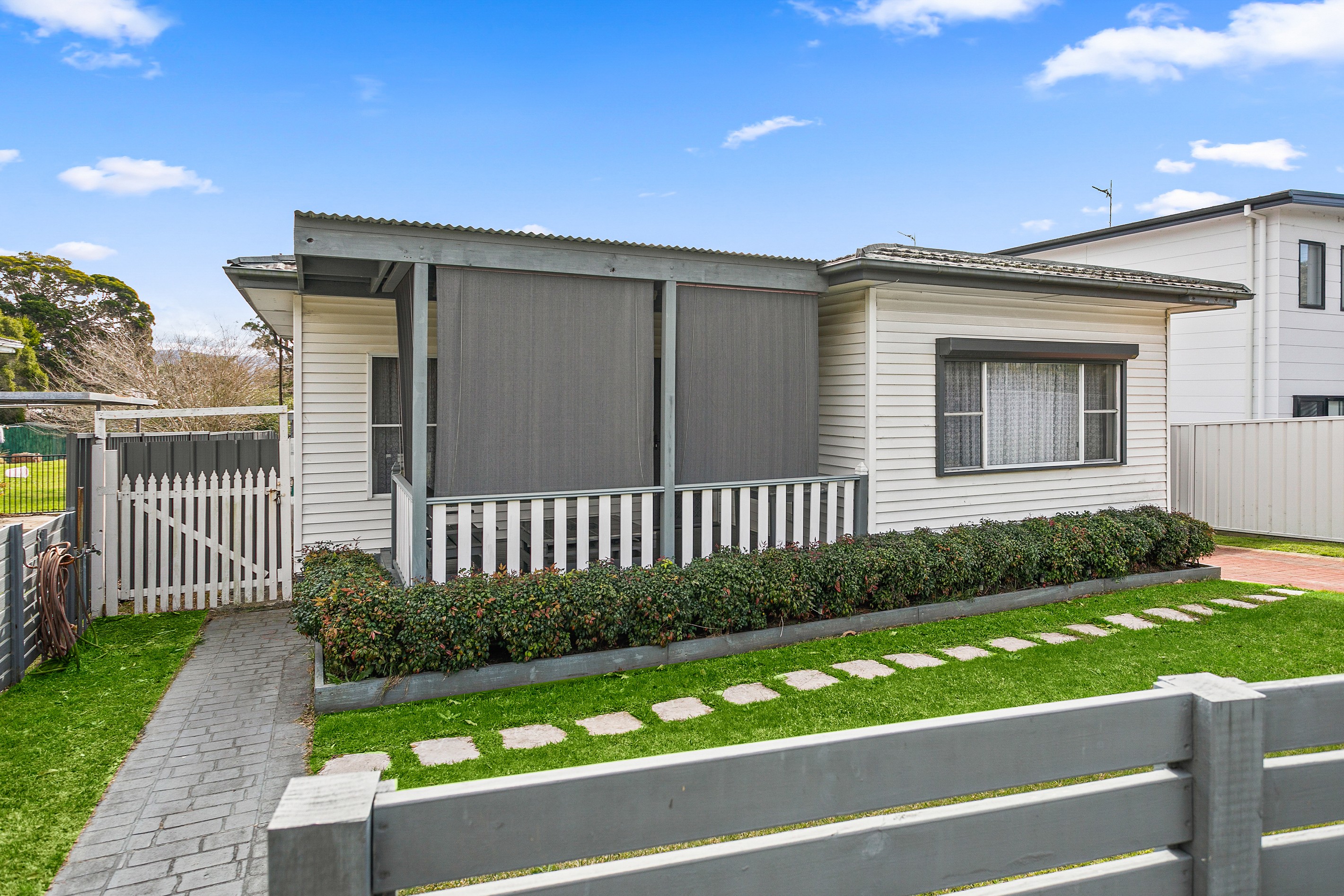 71 Lake Entrance Road, Oak Flats, NSW 2529