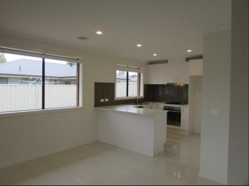 11 Brookfields Mews, Lavington, NSW 2641