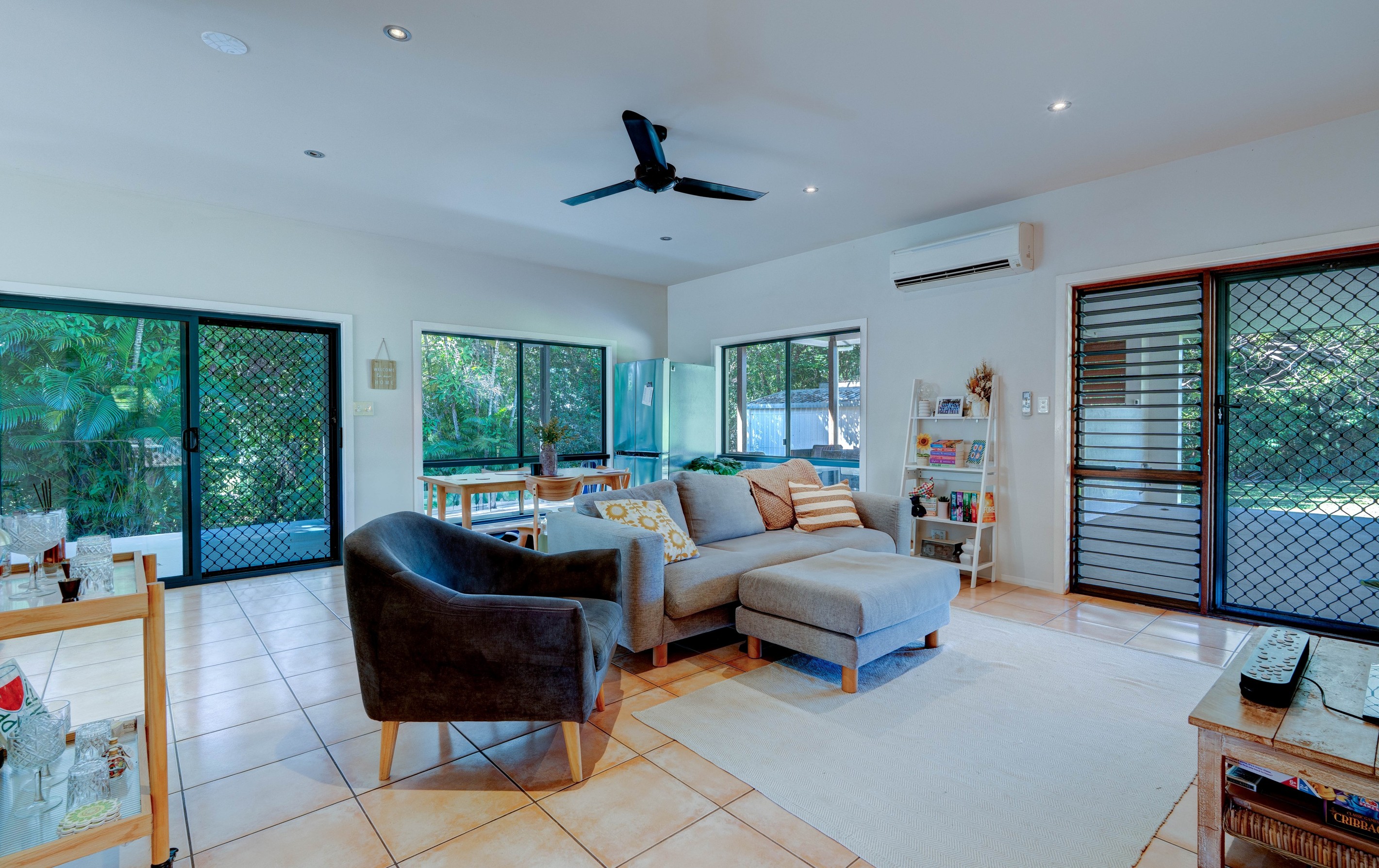 22-24 The Boulevard, SOUTH MISSION, QLD 4852