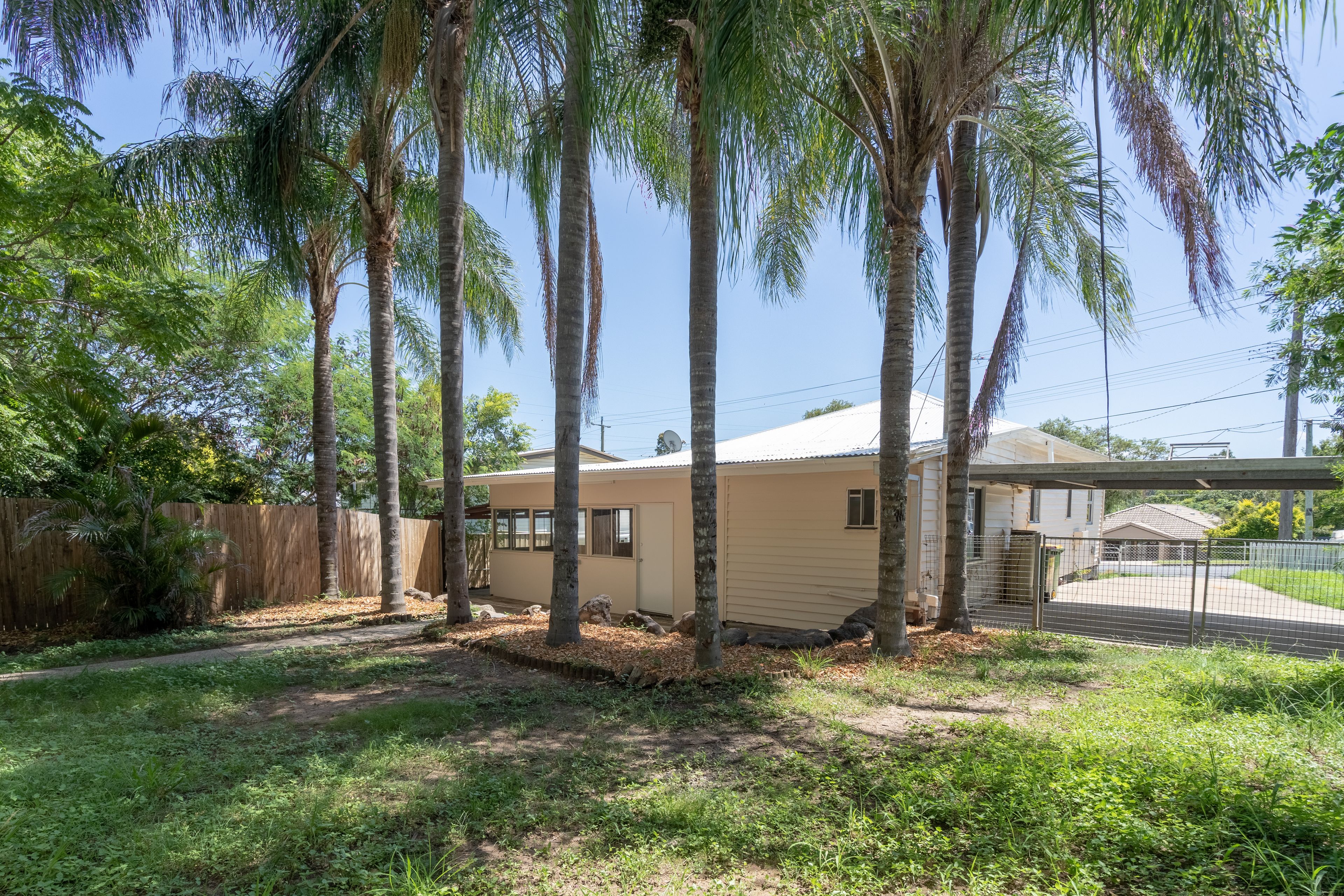 38 Creek Street, Bundamba, QLD 4304