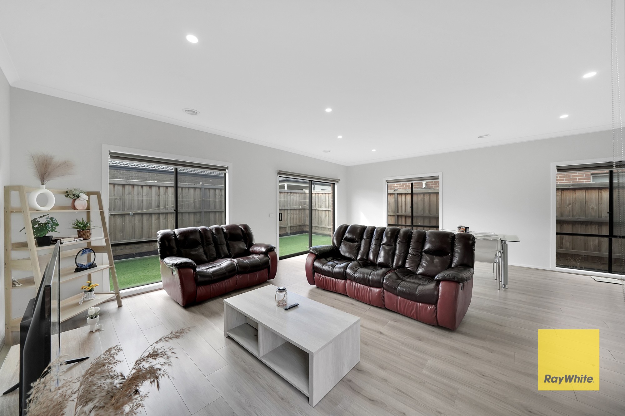 9 Hector Street, FRASER RISE, VIC 3336