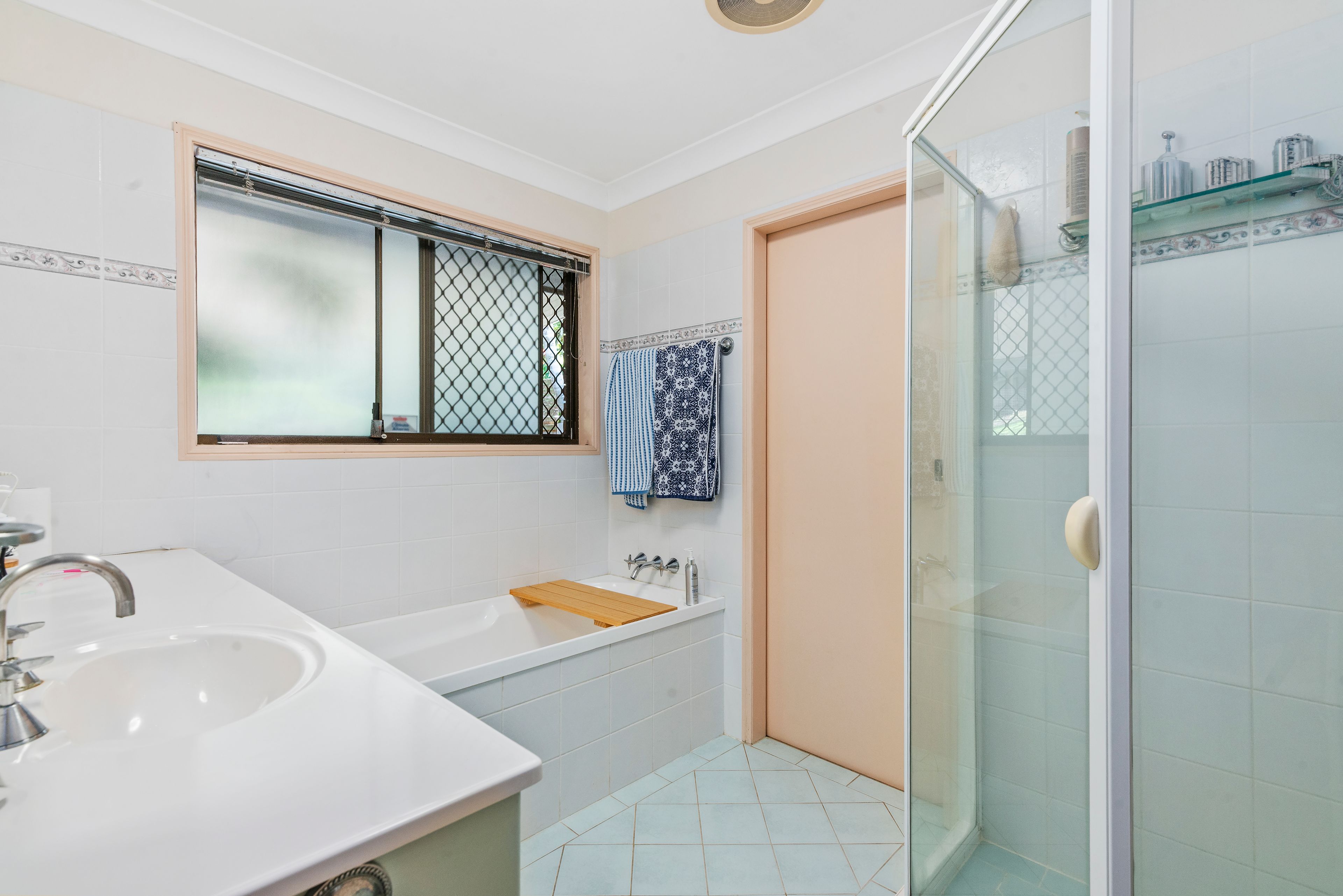 13 Hillcot Street — photo 9 of 13