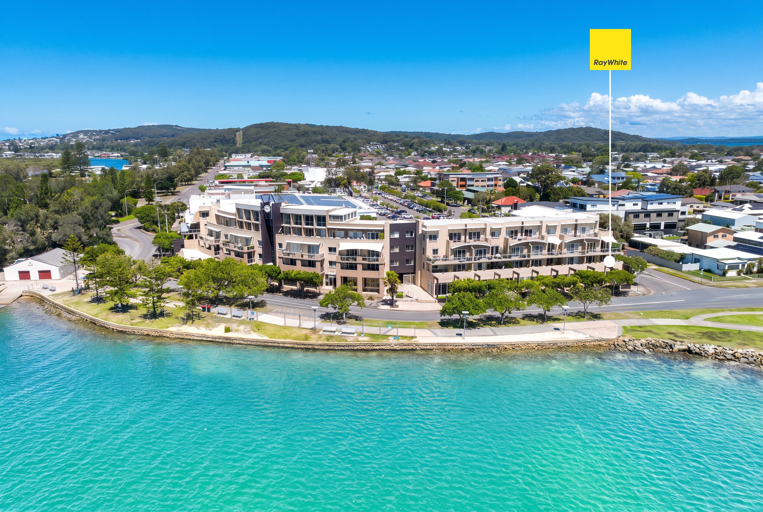 1/2 Belmont Street, Swansea, NSW 2281