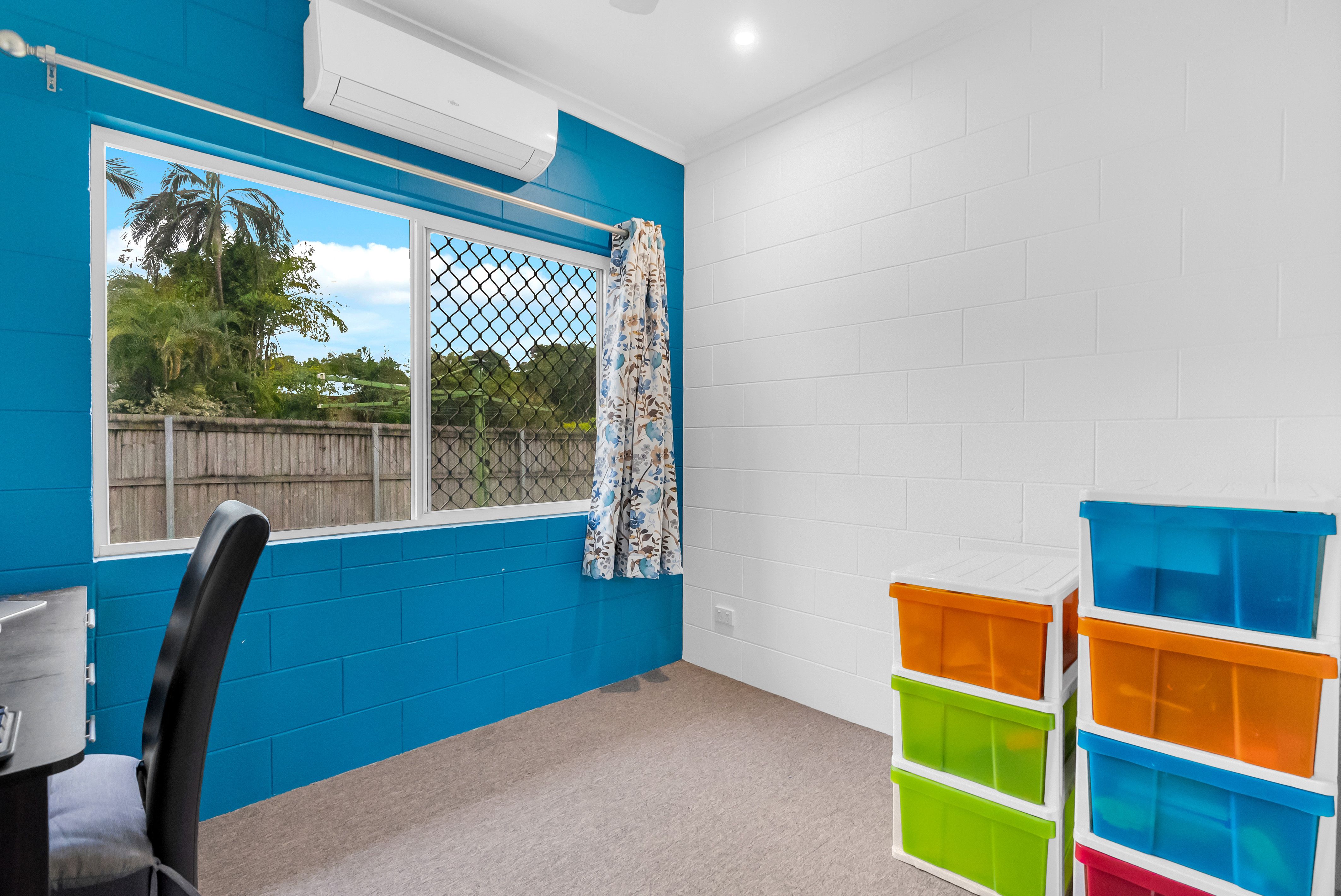14 Adonis Street — photo 8 of 12