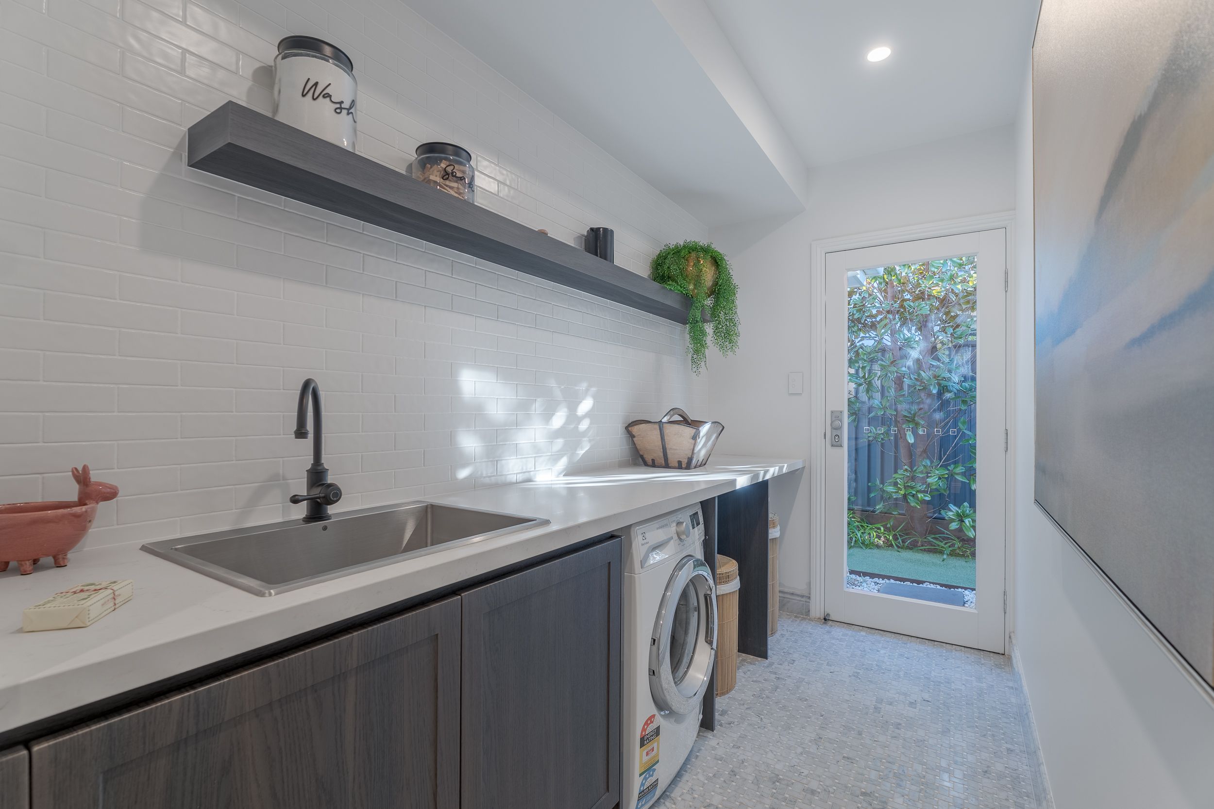 33 Azure Avenue — photo 19 of 24