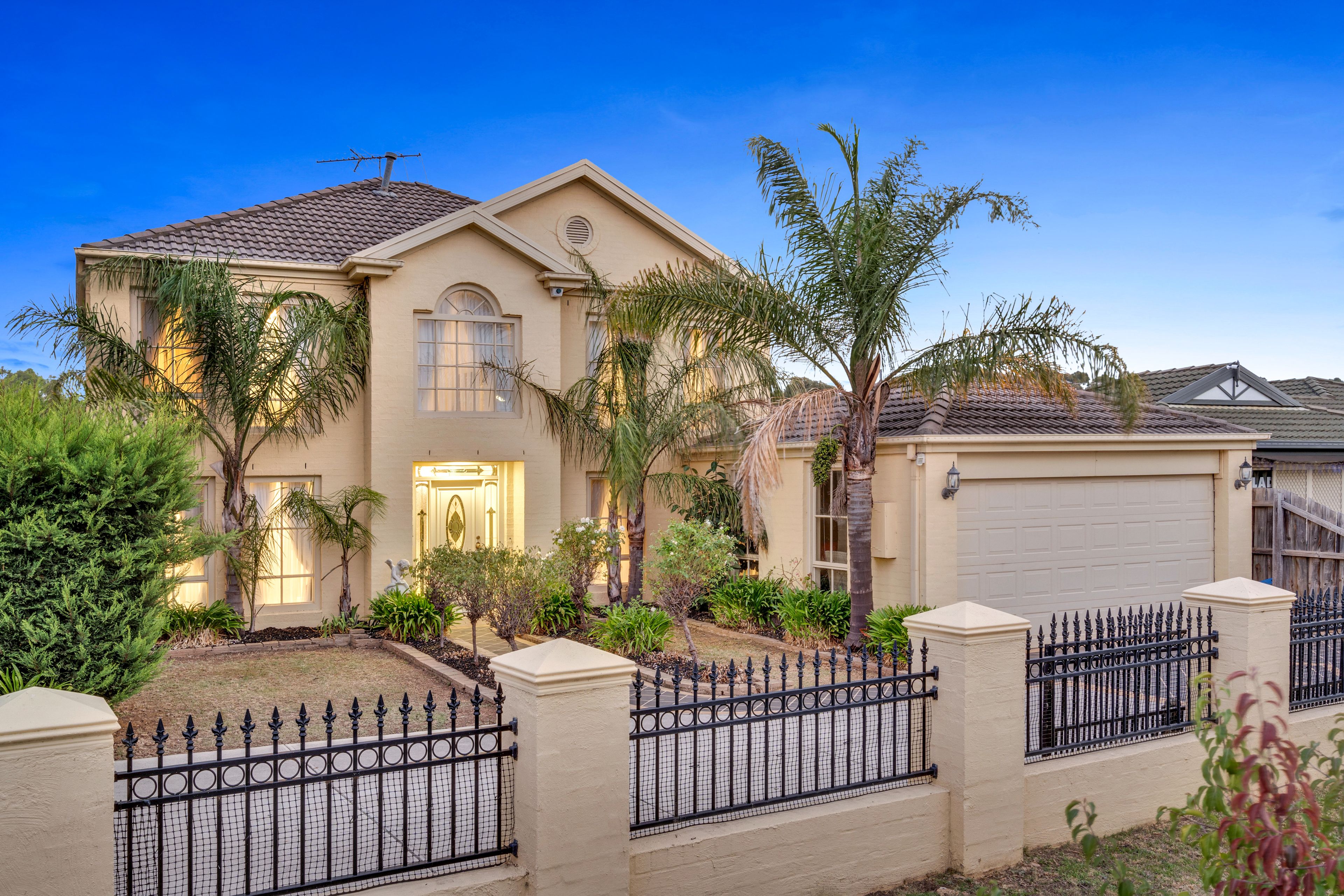12 Hammond Place, Roxburgh Park, VIC 3064