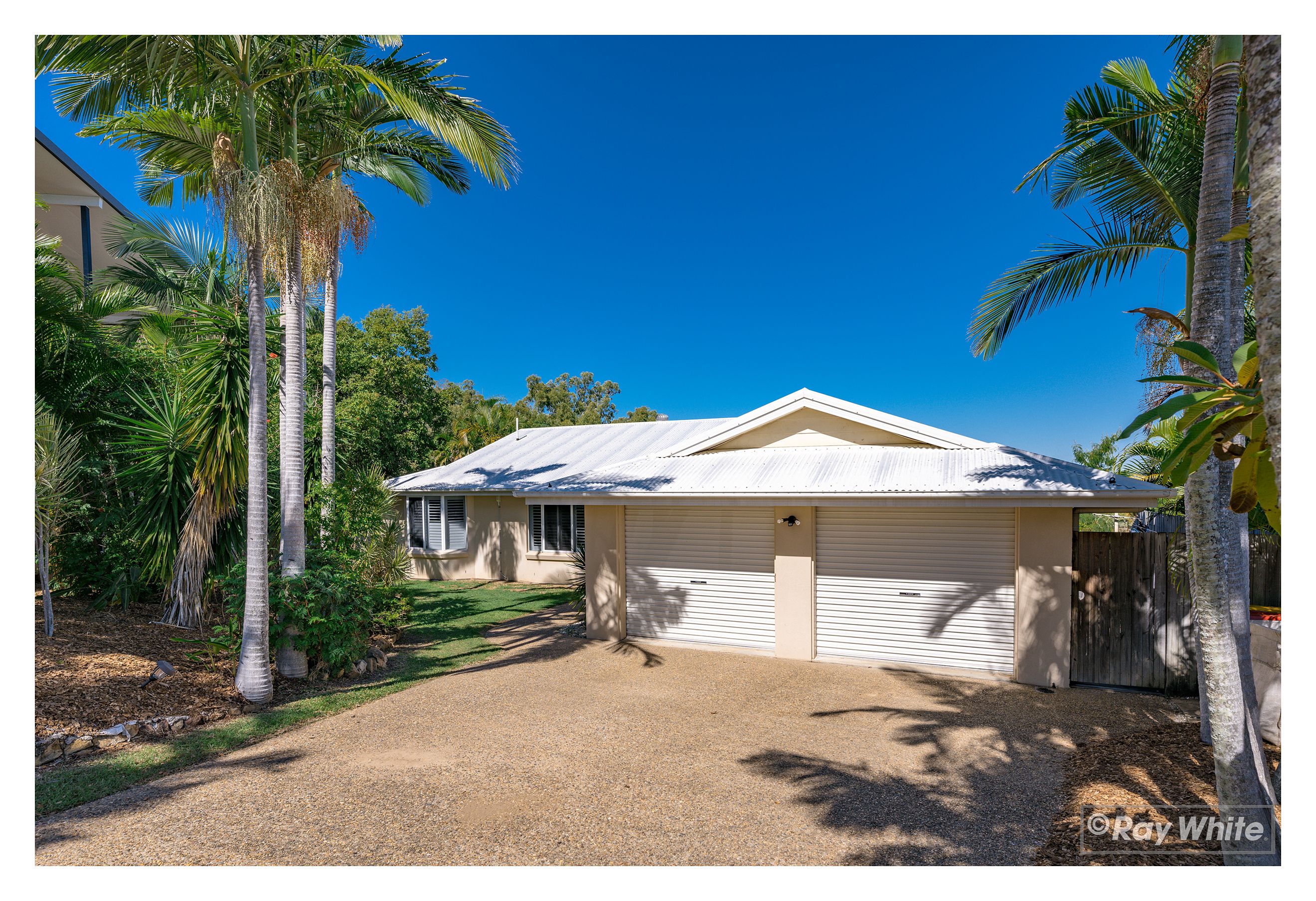 4 Selwyn Crescent, Norman Gardens, QLD 4701