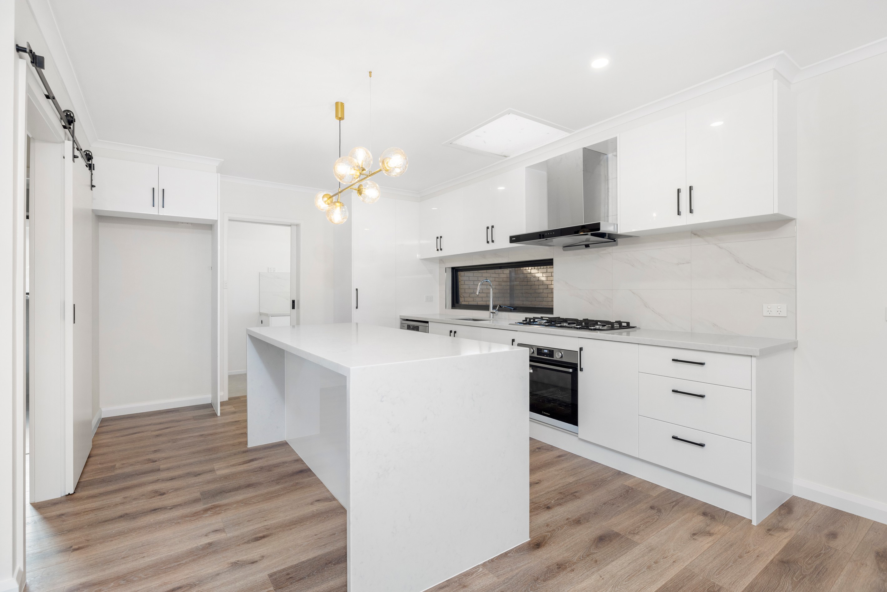 8 O'Connor Road, Knoxfield, VIC 3180