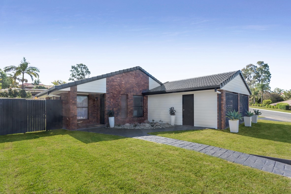 4 Simpson Court, Albany Creek, QLD 4035