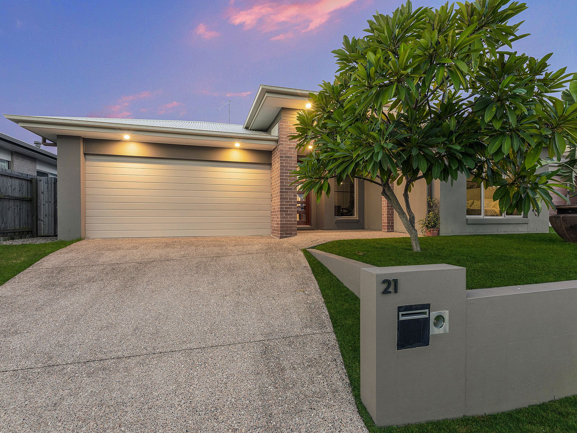 21 Danbulla Street, South Ripley, QLD 4306