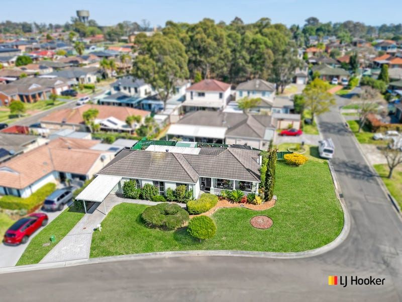 8 Millard Crescent, Plumpton, NSW 2761
