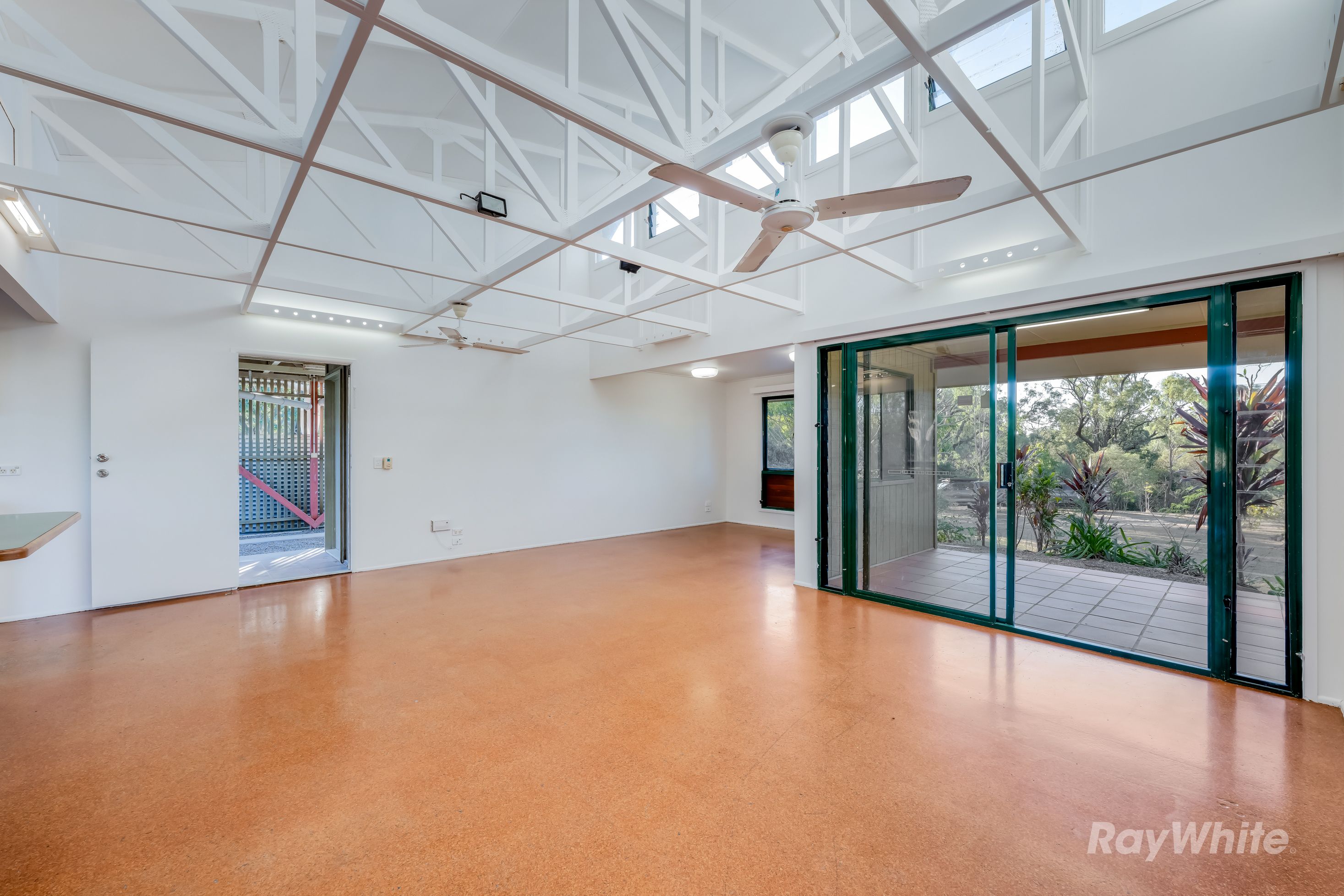 2/4528 Bundaberg Gin Gin Road — photo 5 of 30