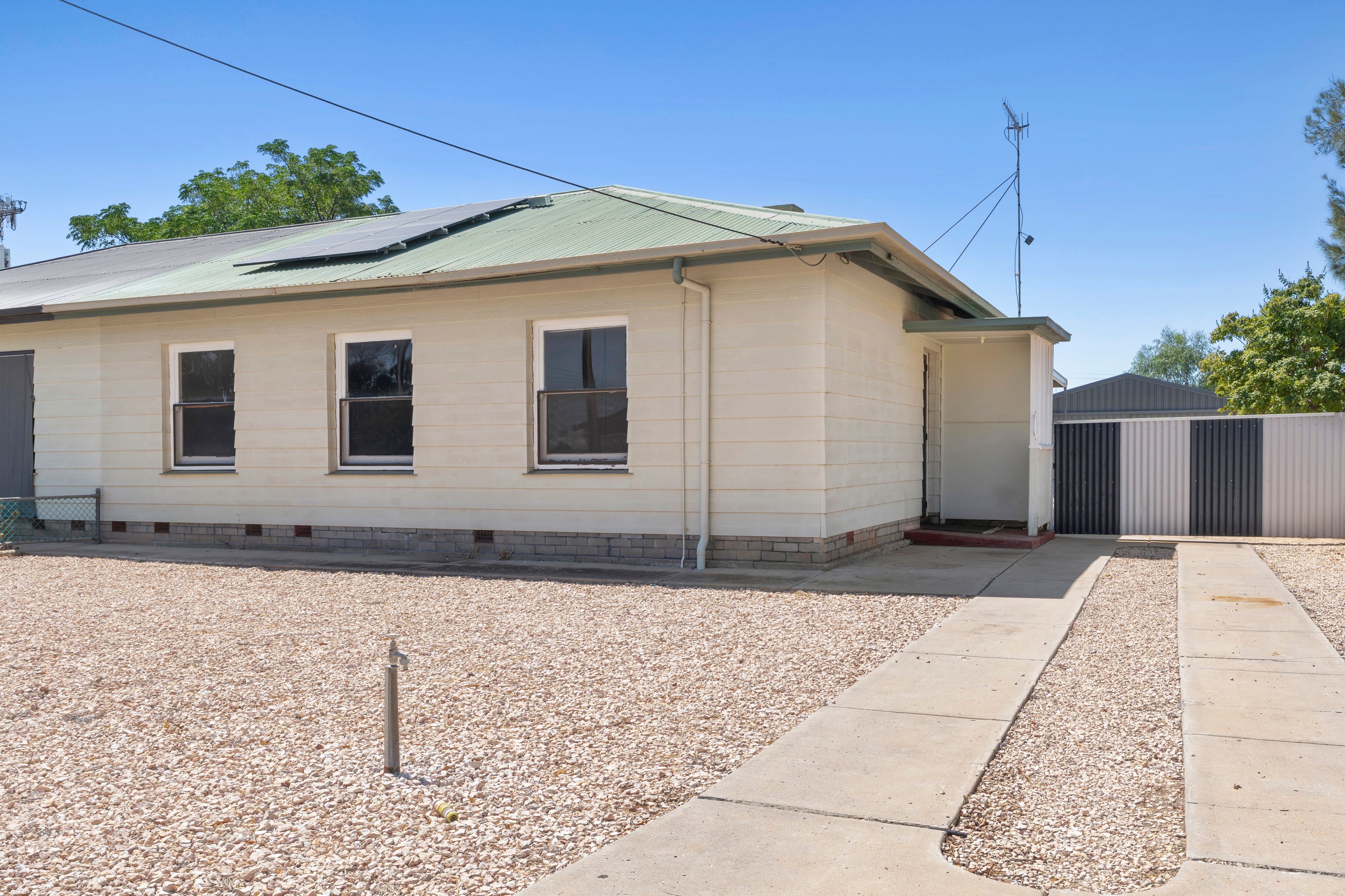 14 Ruston Street, Renmark, SA 5341 - Sold DuplexSemi-detached - Ray ...
