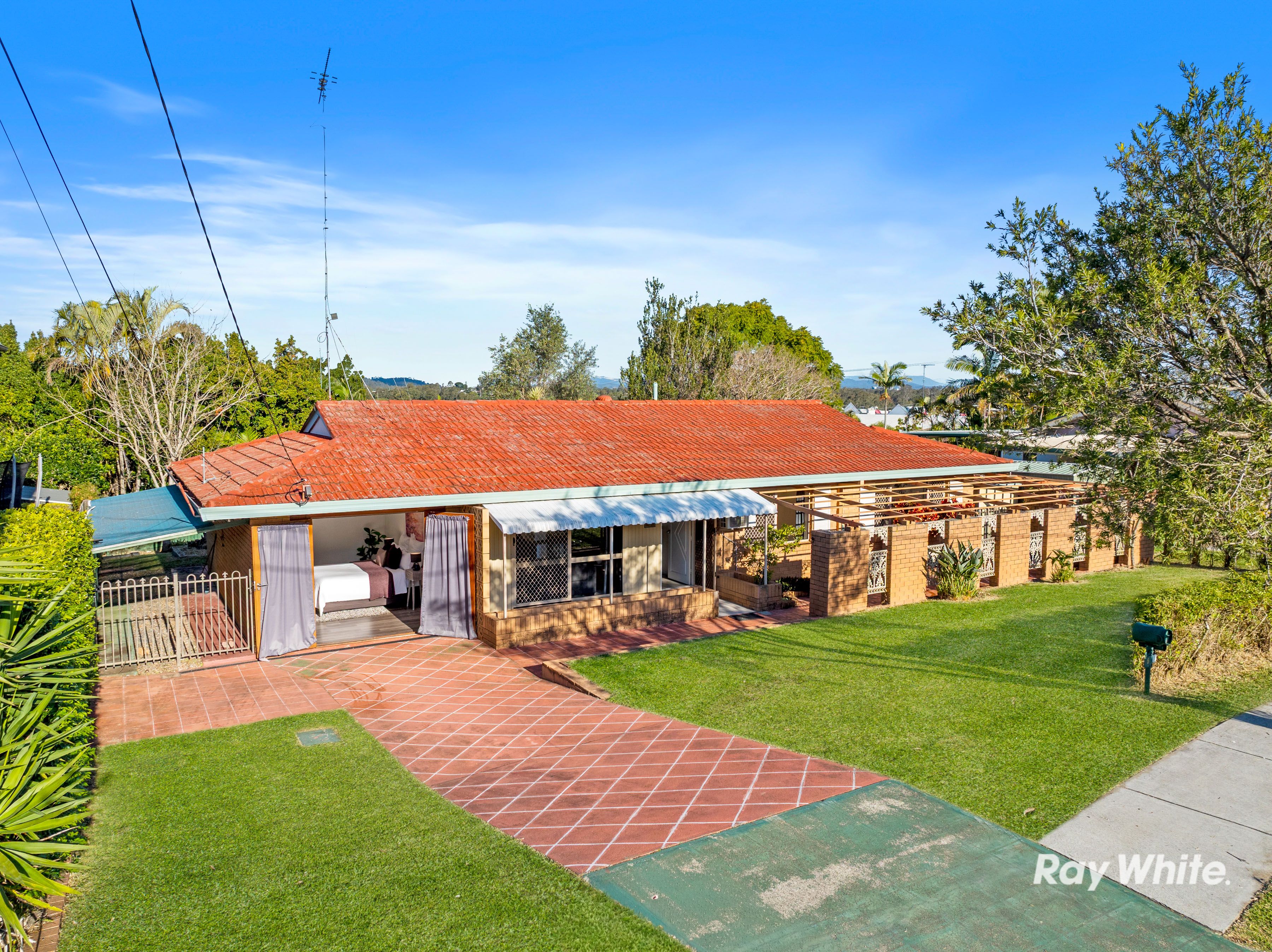 5 Frobisher Street — photo from Ray White Springwood QLD