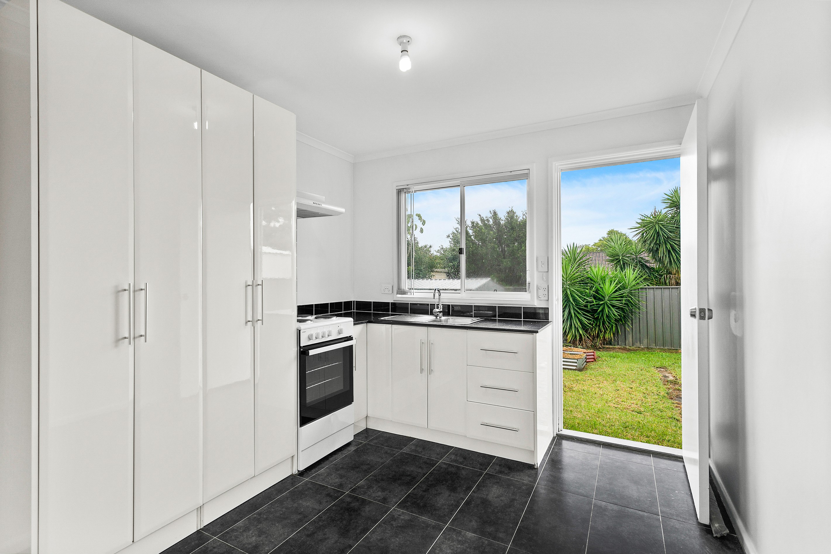 80a Parkes Street, Oak Flats, NSW 2529