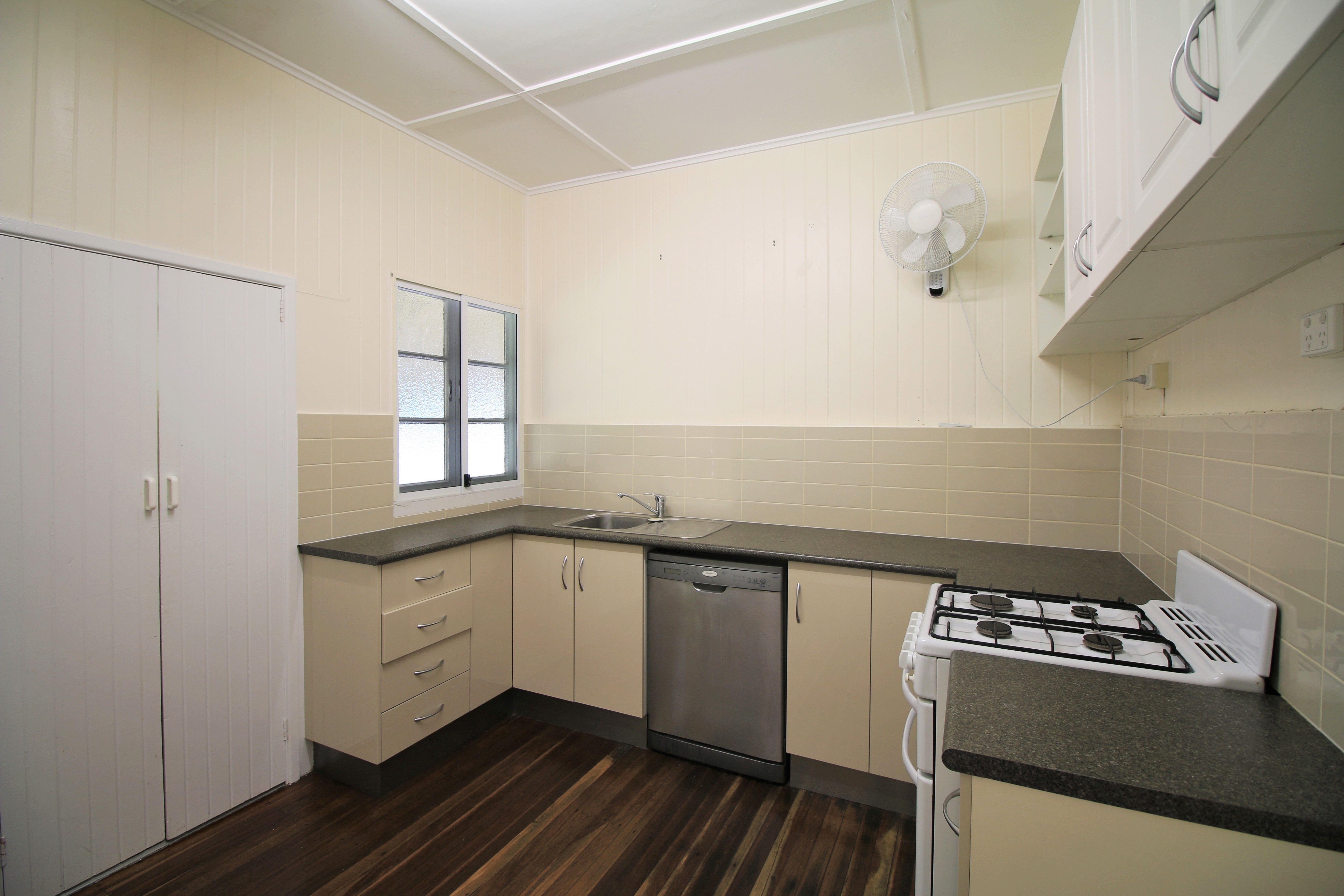 120 Miles Avenue, Kelso, QLD 4815