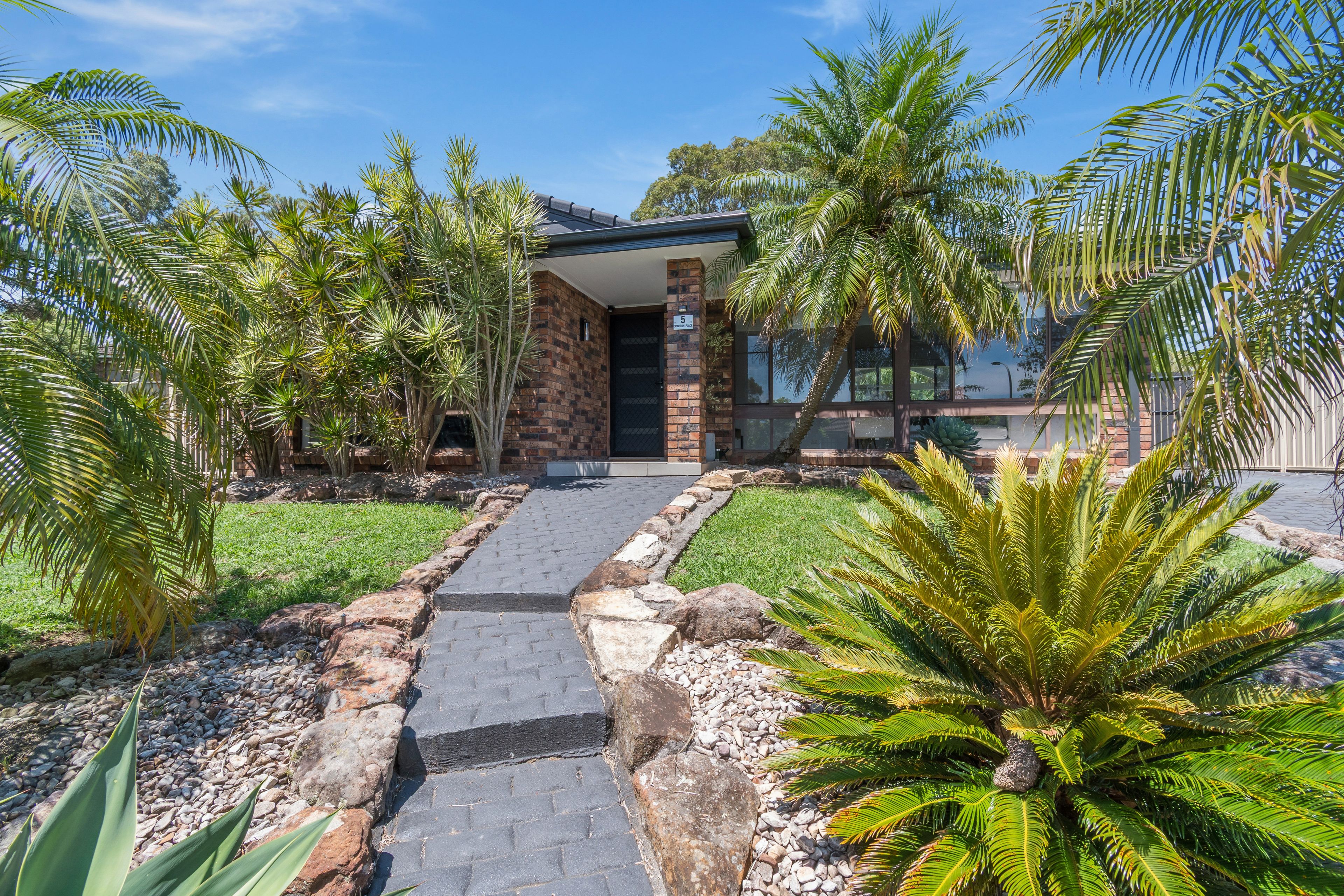 5 Crighton Place, Dapto NSW 2530