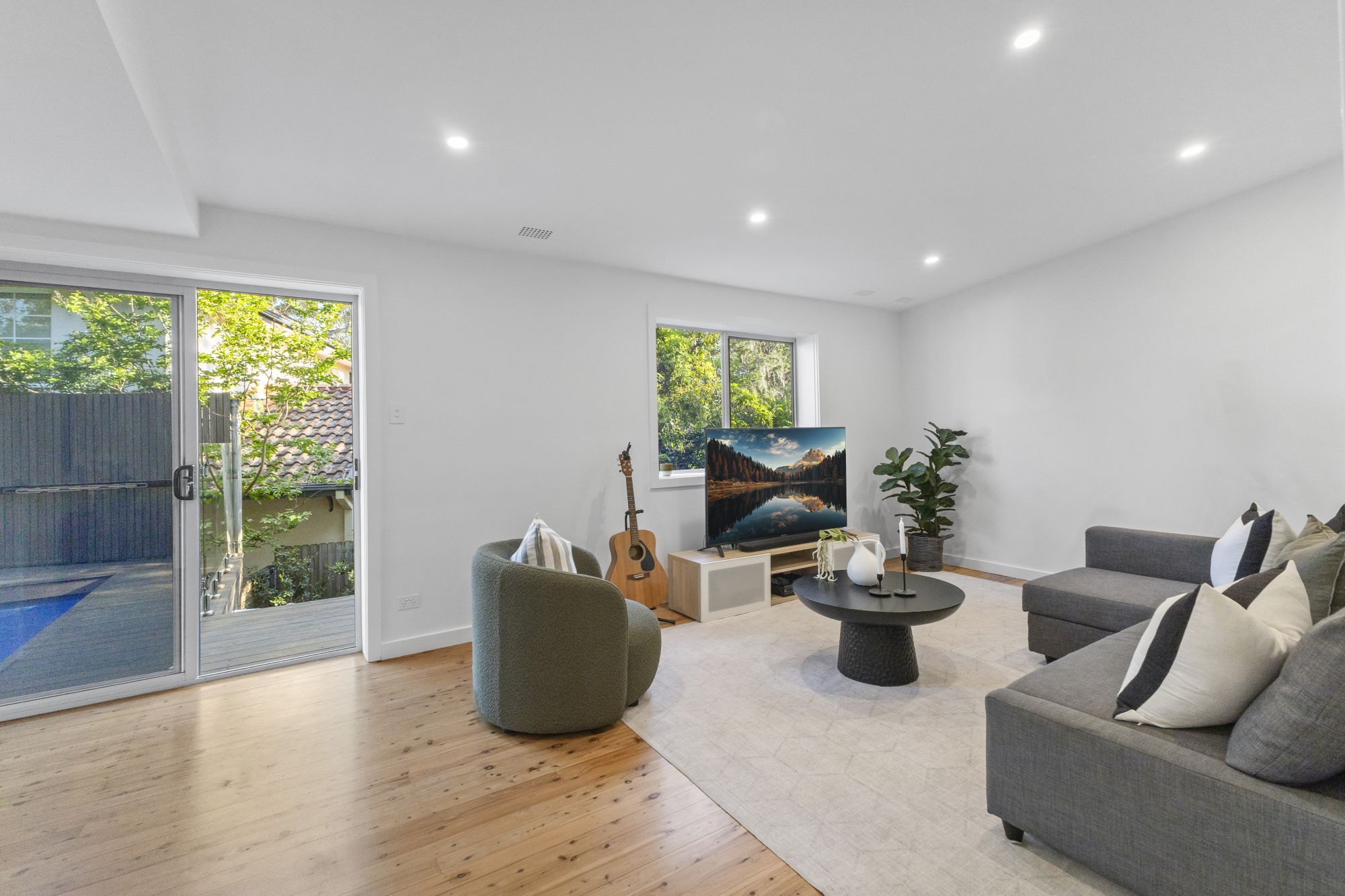 18 Marillian Avenue — photo 7 of 13