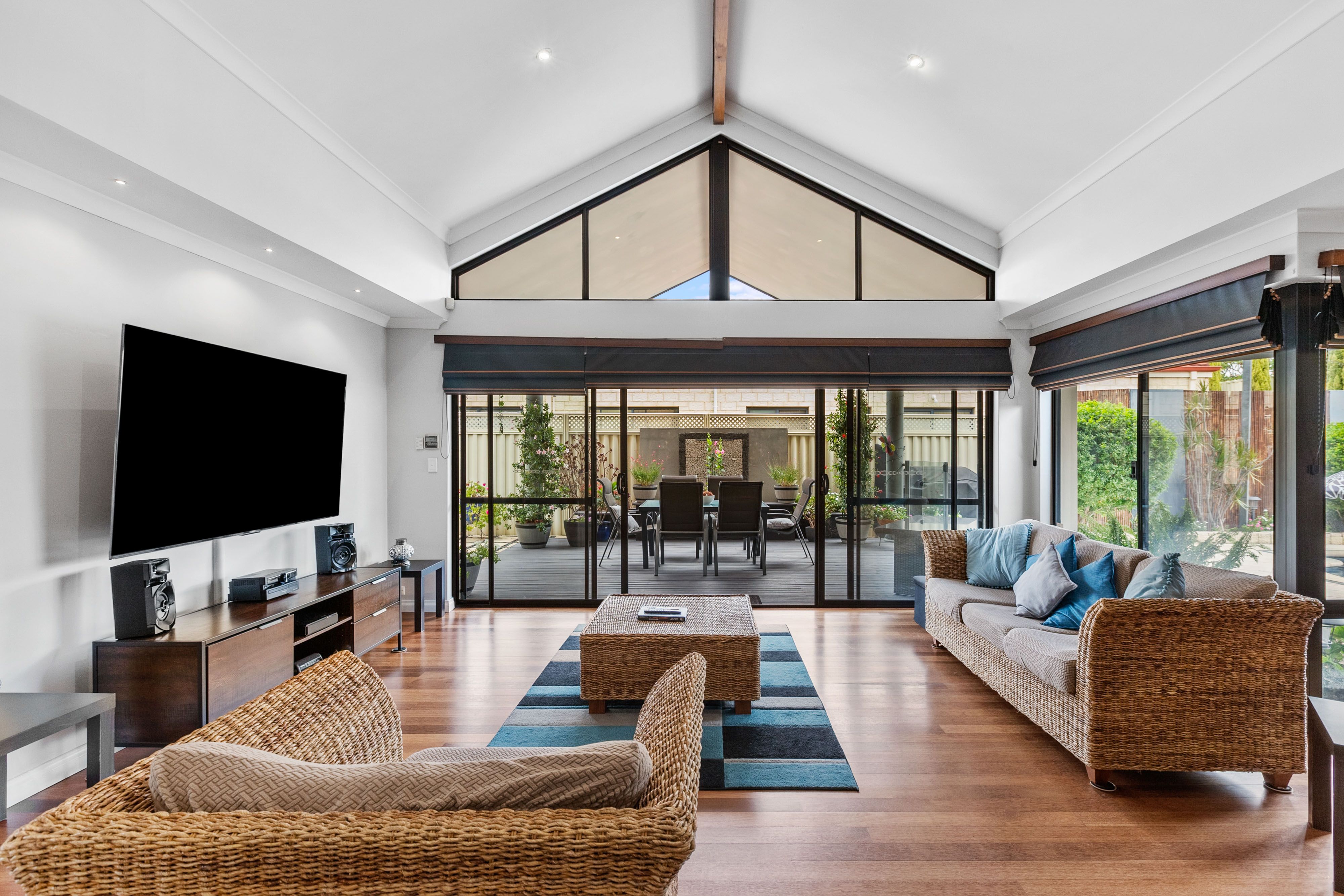 4 Fairland Loop, Madeley WA 6065