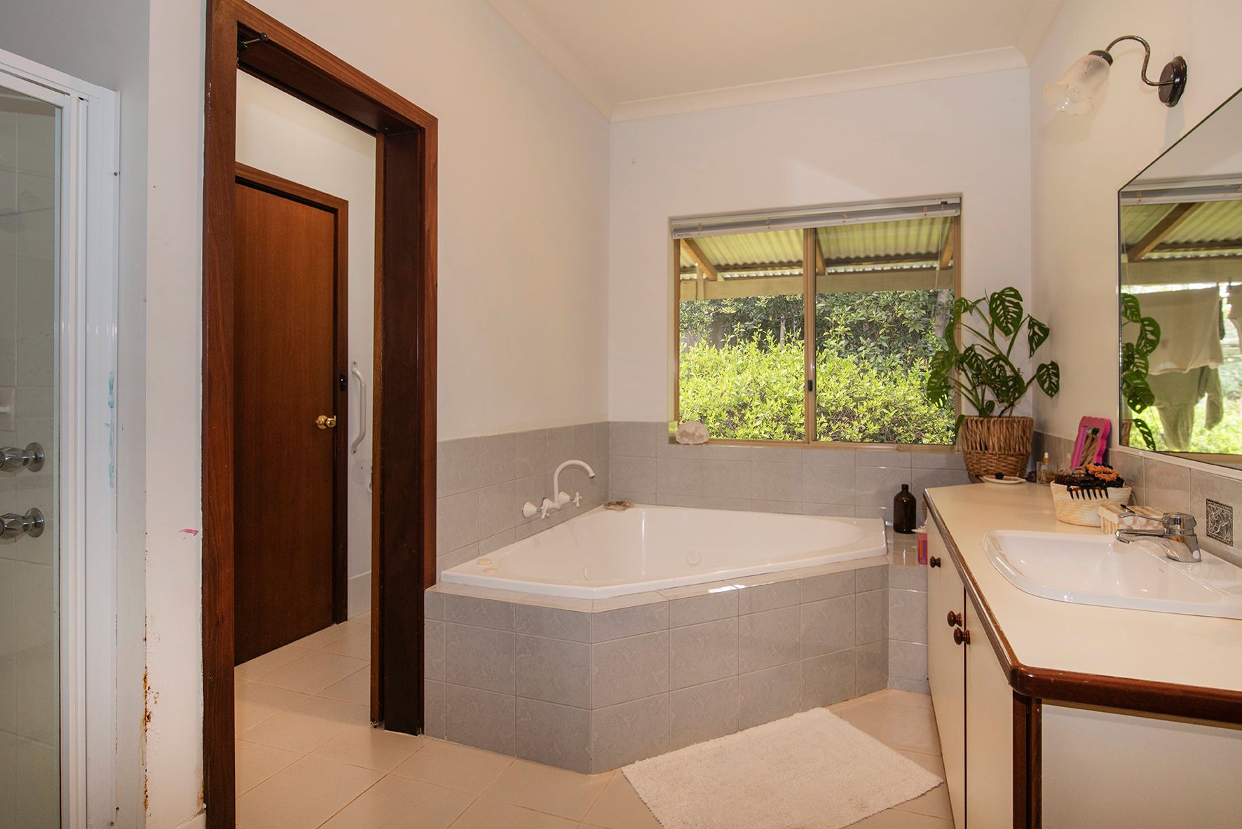 27 Ridgeway Drive — photo 13 of 29