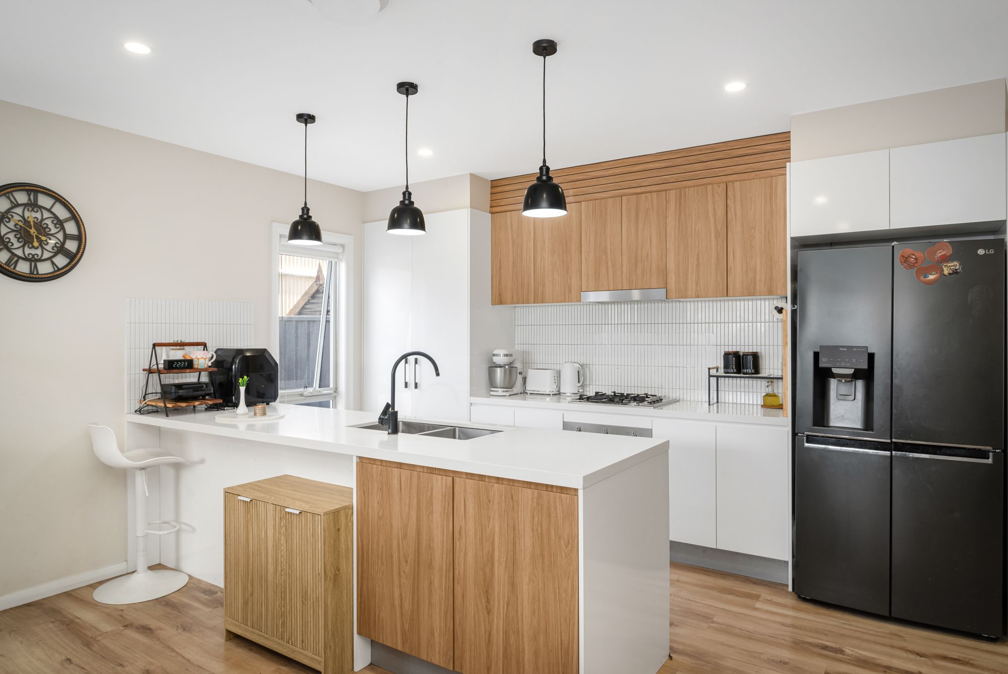 3/151 Canberra Street — photo 3 of 16