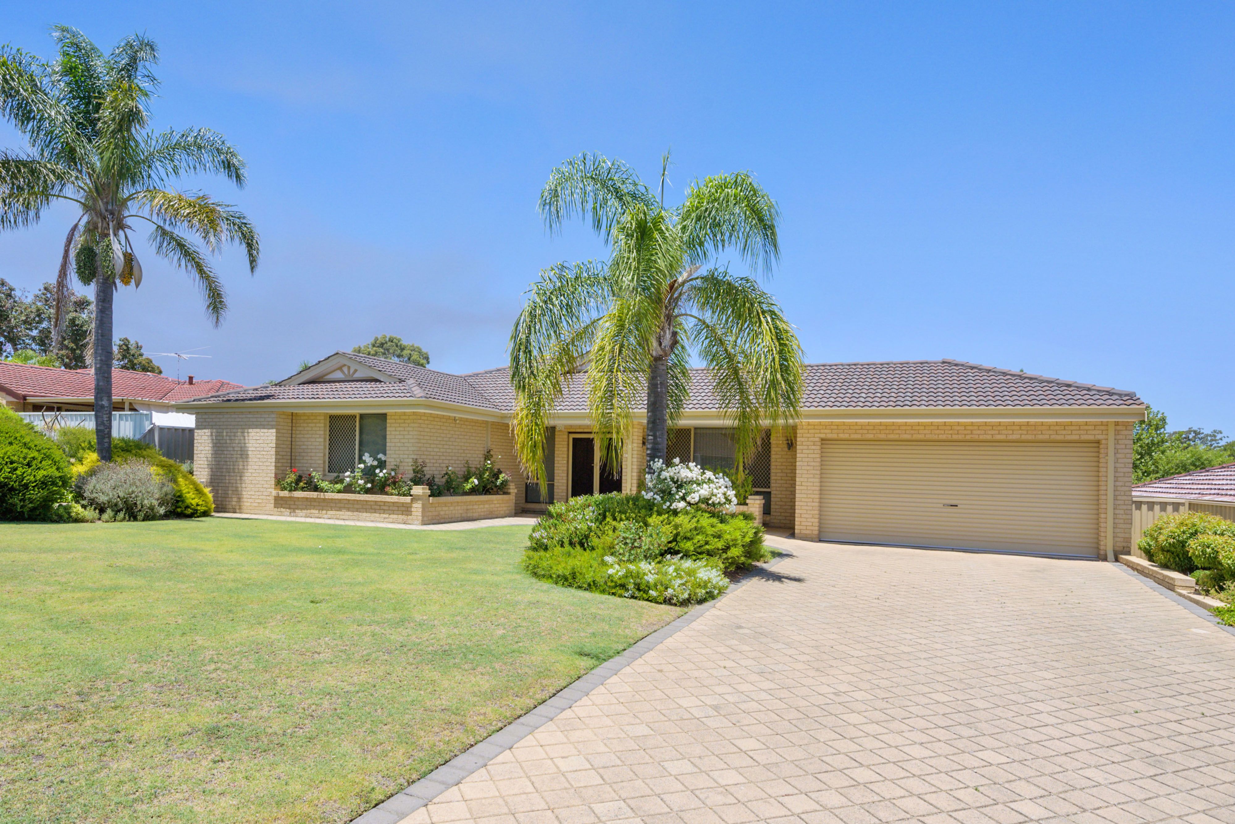 22 Horton Crescent, Marangaroo, WA 6064