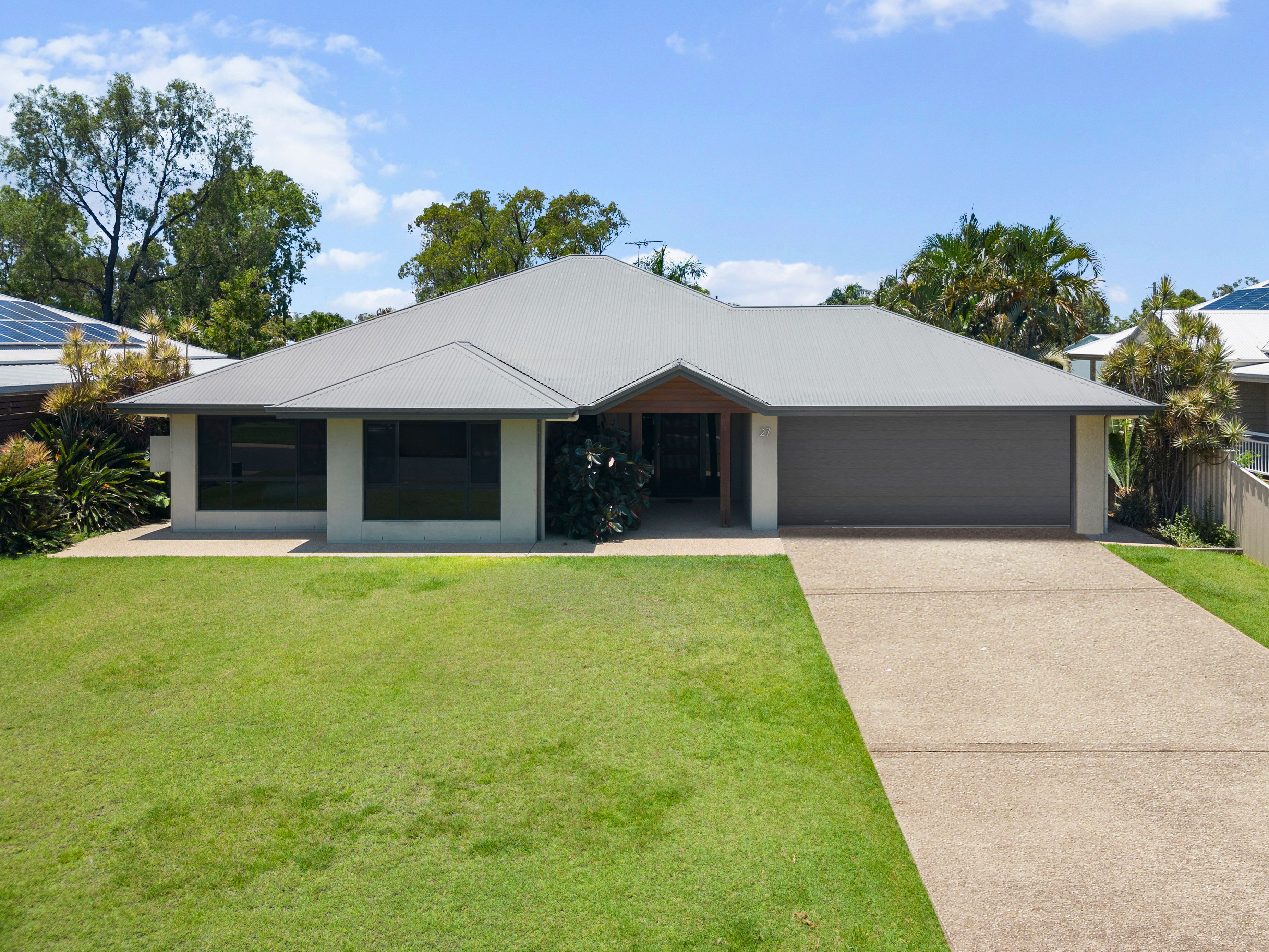 27 Carrington Place, Emerald QLD 4720