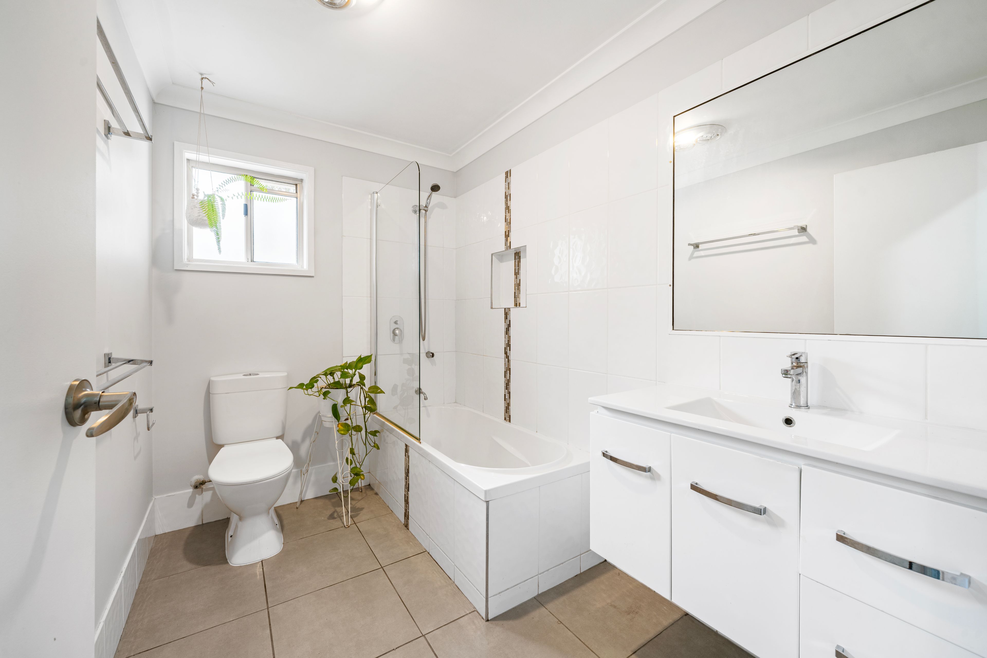 6 Catherine Crescent — photo 21 of 26