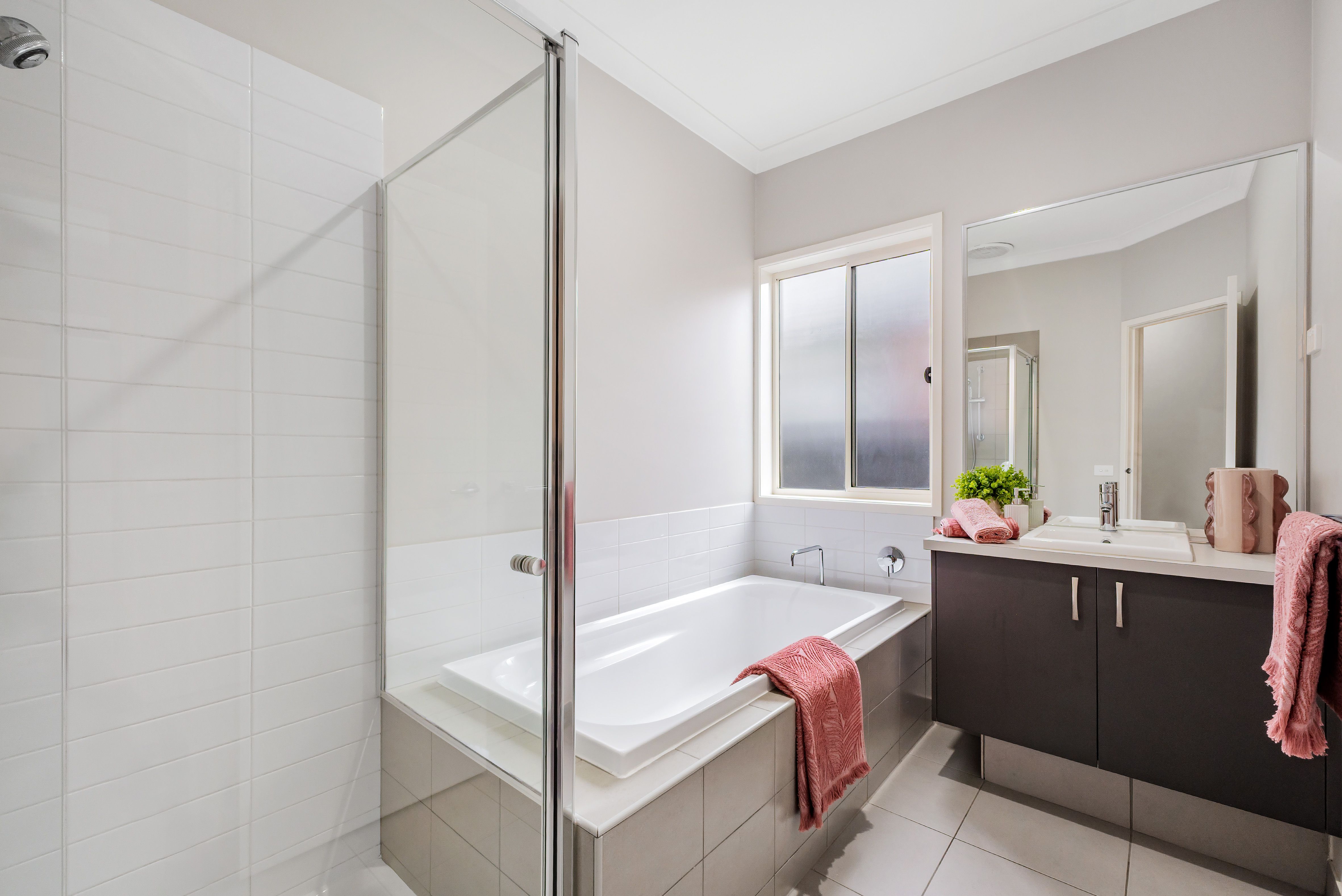 14 Elmore Way — photo 11 of 16